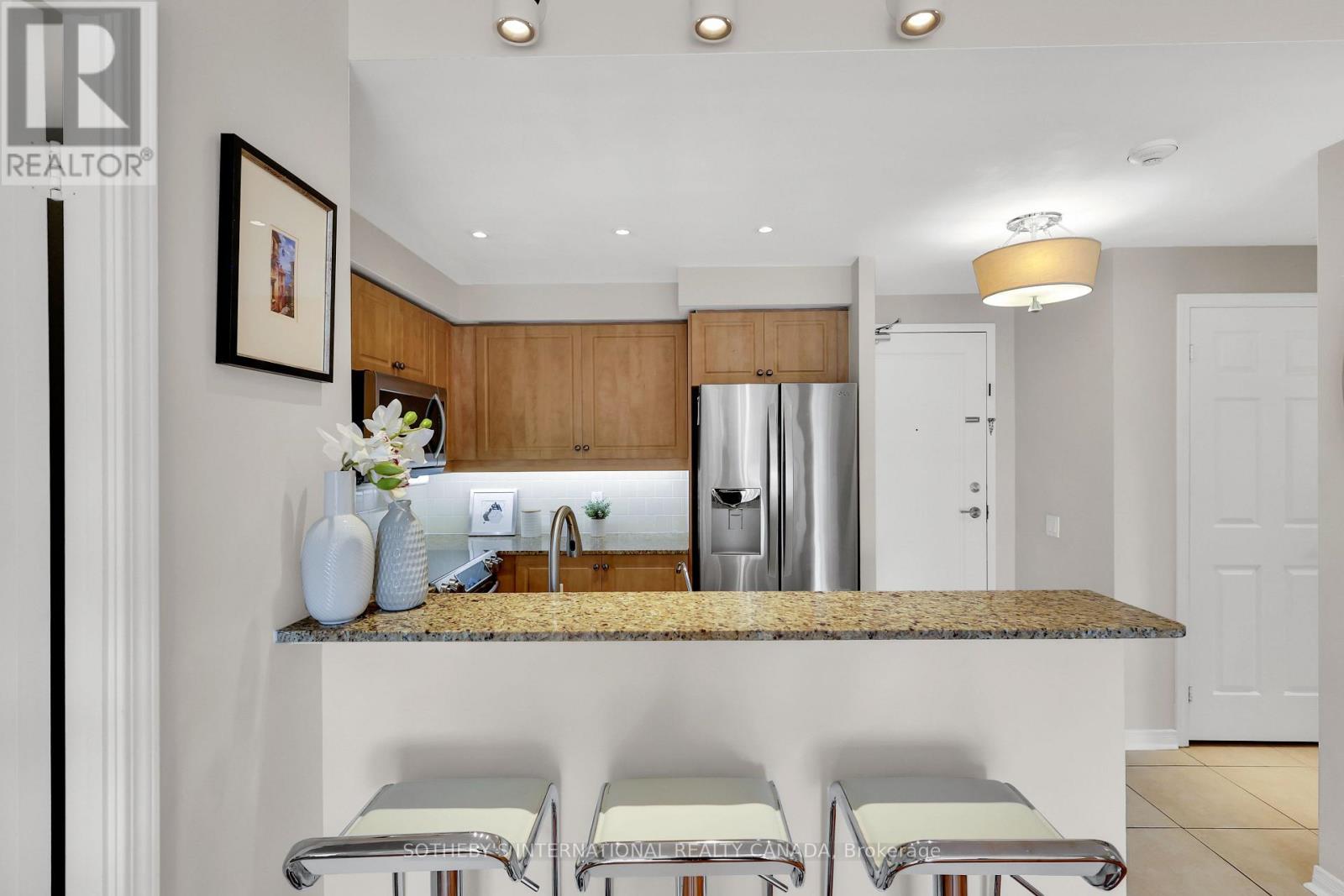 415 - 451 Rosewell Avenue, Toronto, Ontario M4R 2H8 - Photo 6 - C12610716