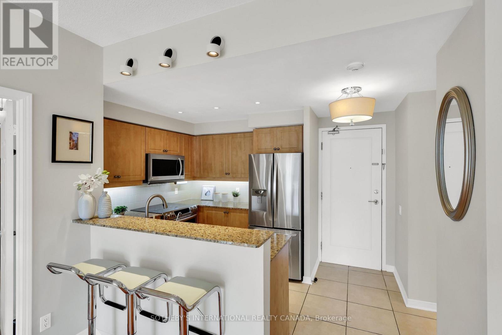 415 - 451 Rosewell Avenue, Toronto, Ontario M4R 2H8 - Photo 7 - C12610716