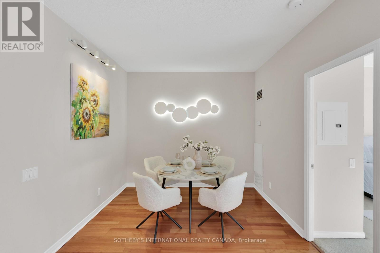 415 - 451 Rosewell Avenue, Toronto, Ontario M4R 2H8 - Photo 8 - C12610716