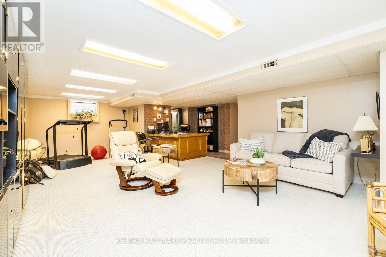 1 Rideau Glen Drive, Ottawa, Ontario  K2C 3H1 - Photo 34 - X12516460