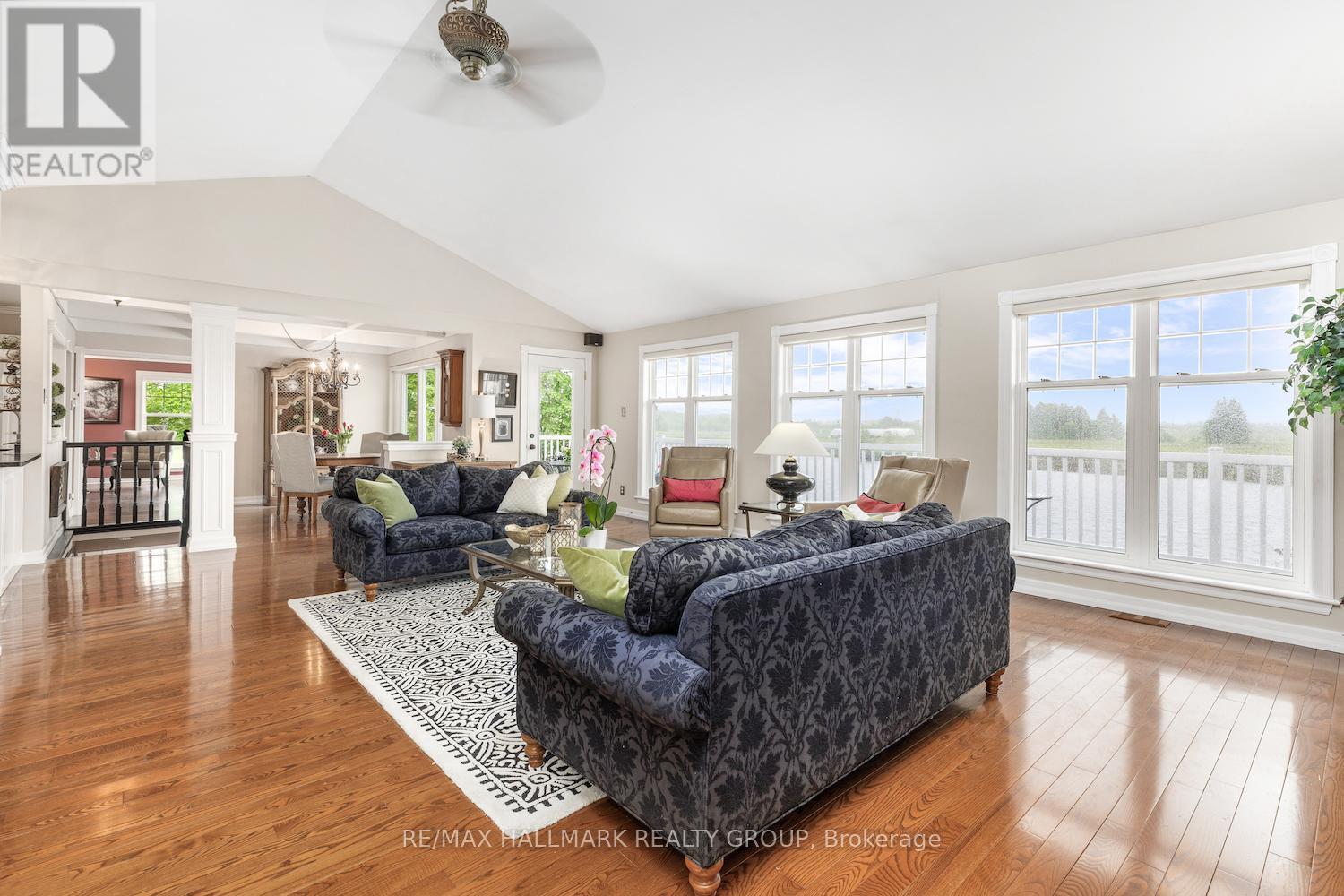 1 Rideau Glen Drive, Ottawa, Ontario  K2C 3H1 - Photo 6 - X12516460