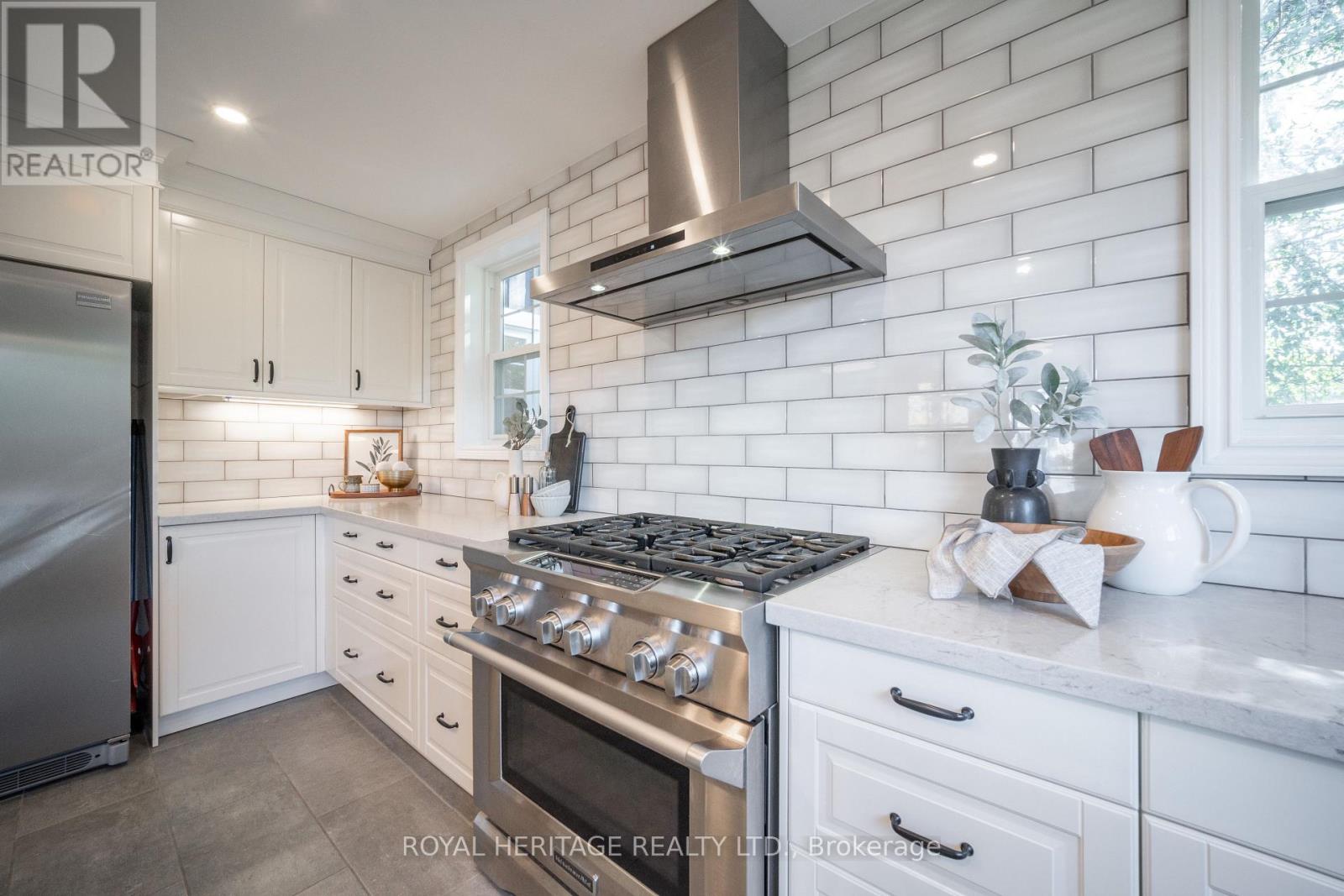 5258 Old Brock Road, Pickering, Ontario  L1Y 1A1 - Photo 14 - E12610684