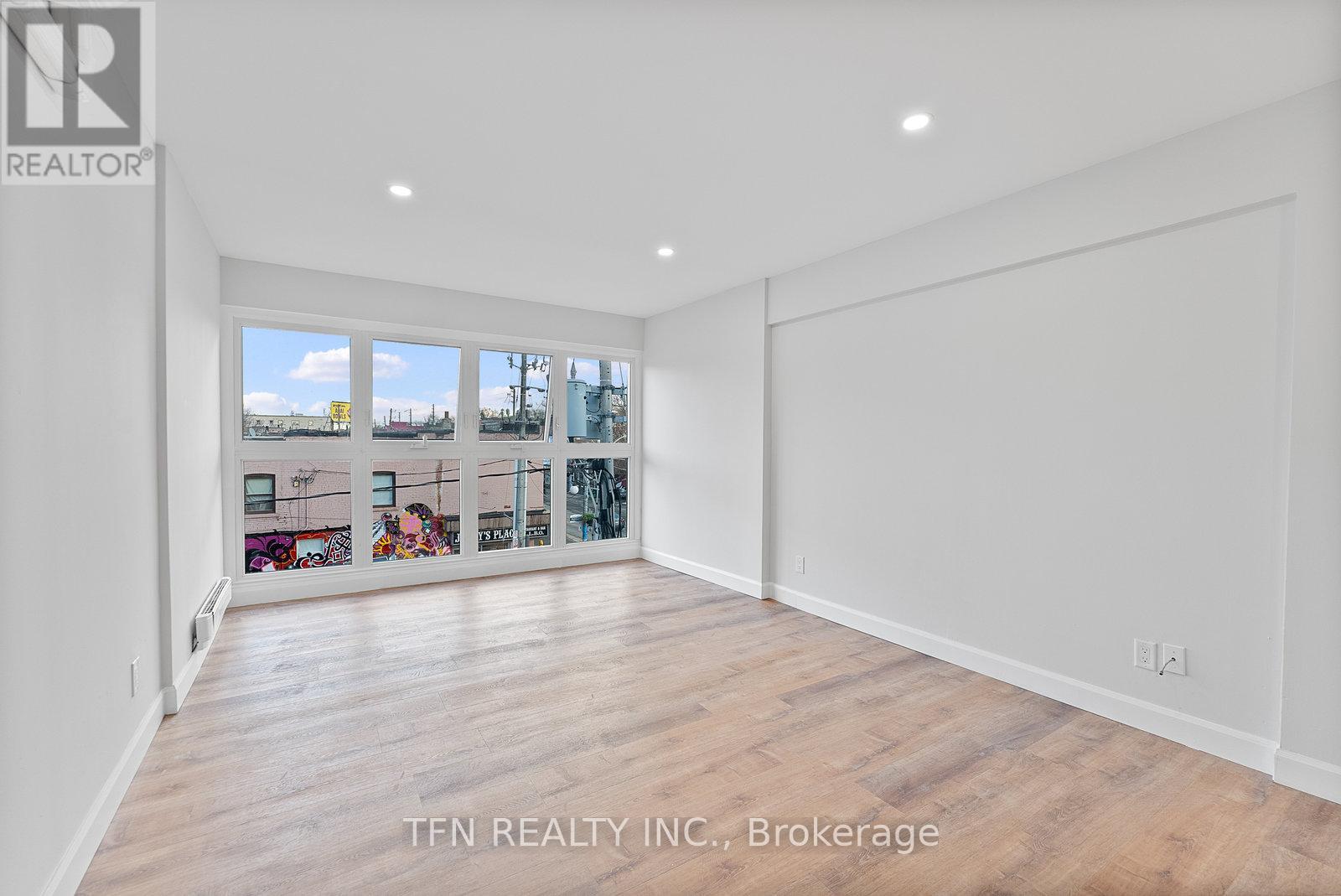 302 - 1328 Gerrard Street E, Toronto, Ontario  M4L 1Z1 - Photo 10 - E12610734