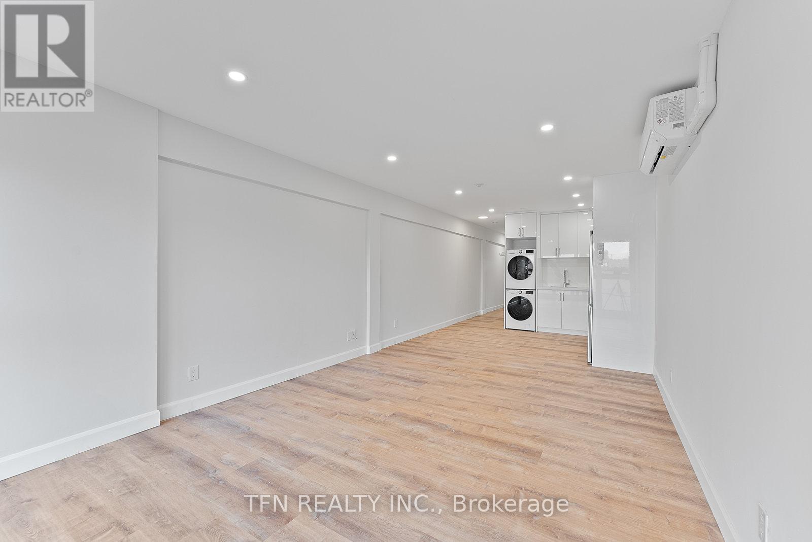 302 - 1328 Gerrard Street E, Toronto, Ontario  M4L 1Z1 - Photo 11 - E12610734