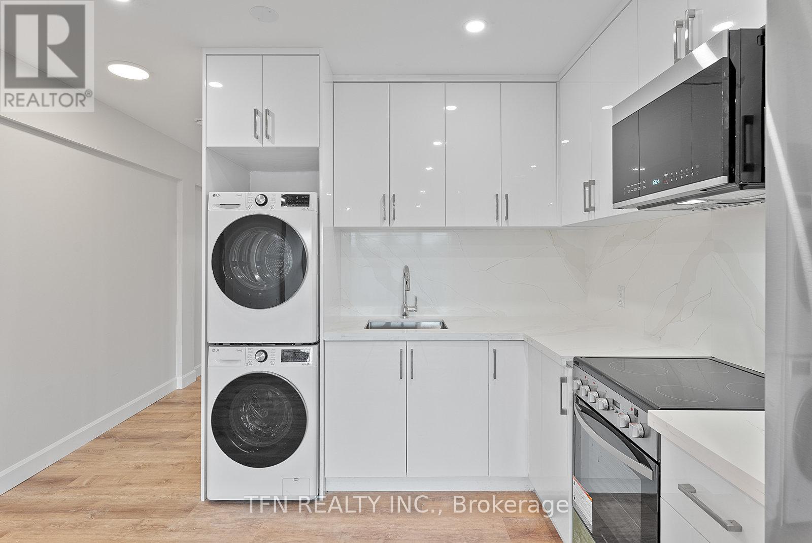 302 - 1328 Gerrard Street E, Toronto, Ontario  M4L 1Z1 - Photo 15 - E12610734