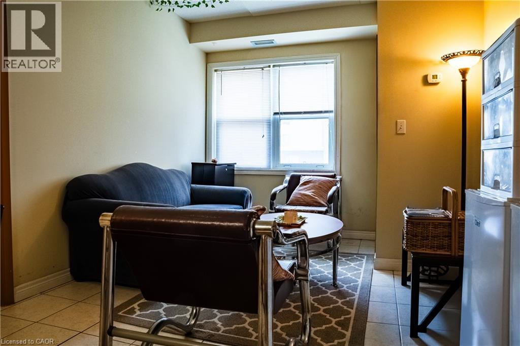 253 Lester Street Unit# 402, Waterloo, Ontario  N2L 3W6 - Photo 5 - 40754136