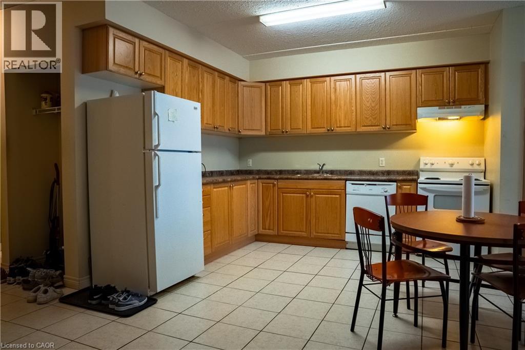 253 Lester Street Unit# 402, Waterloo, Ontario  N2L 3W6 - Photo 3 - 40754136