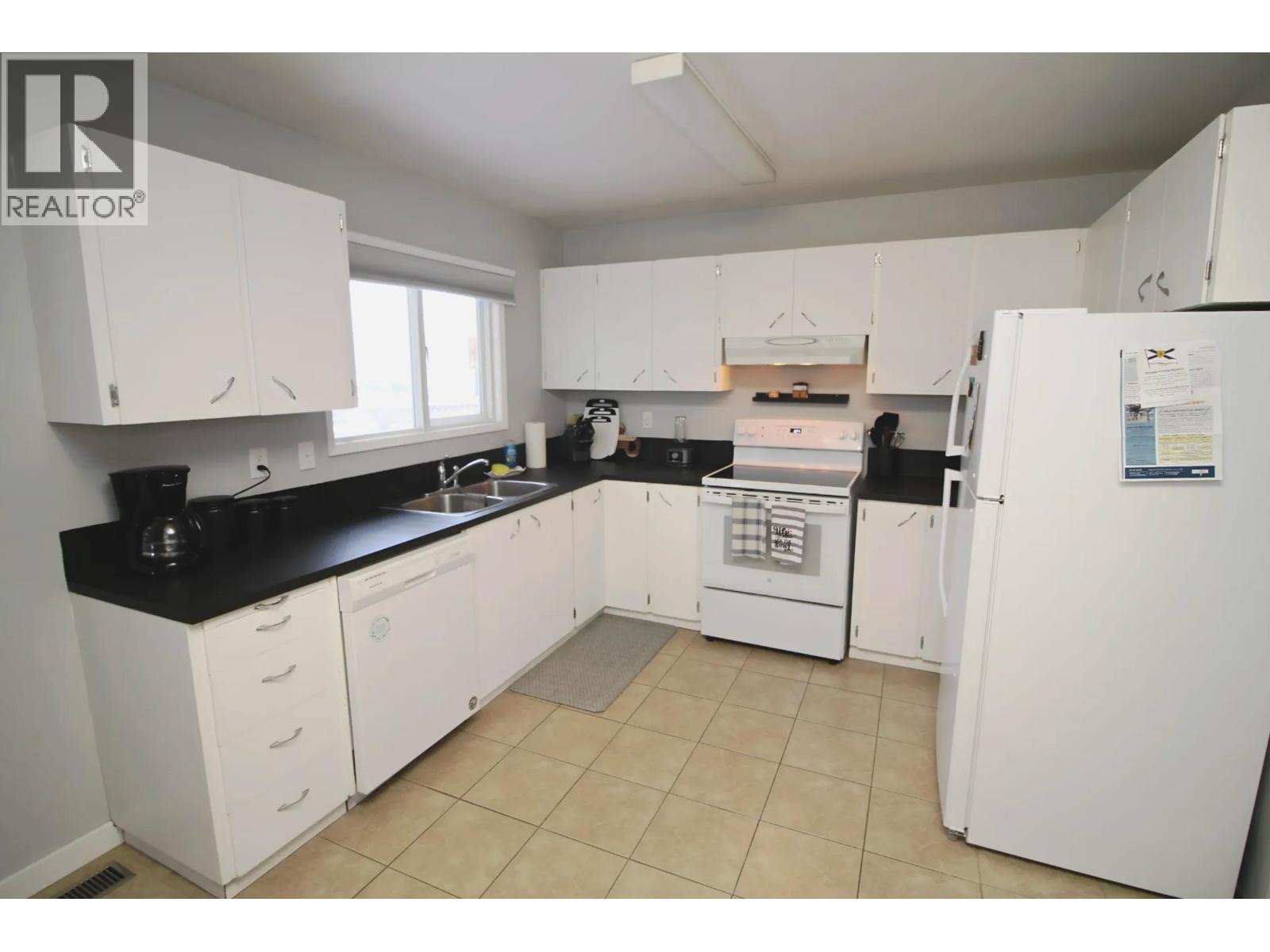 3313 Parish Road, Houston, British Columbia  V0J 1Z0 - Photo 12 - R3072223