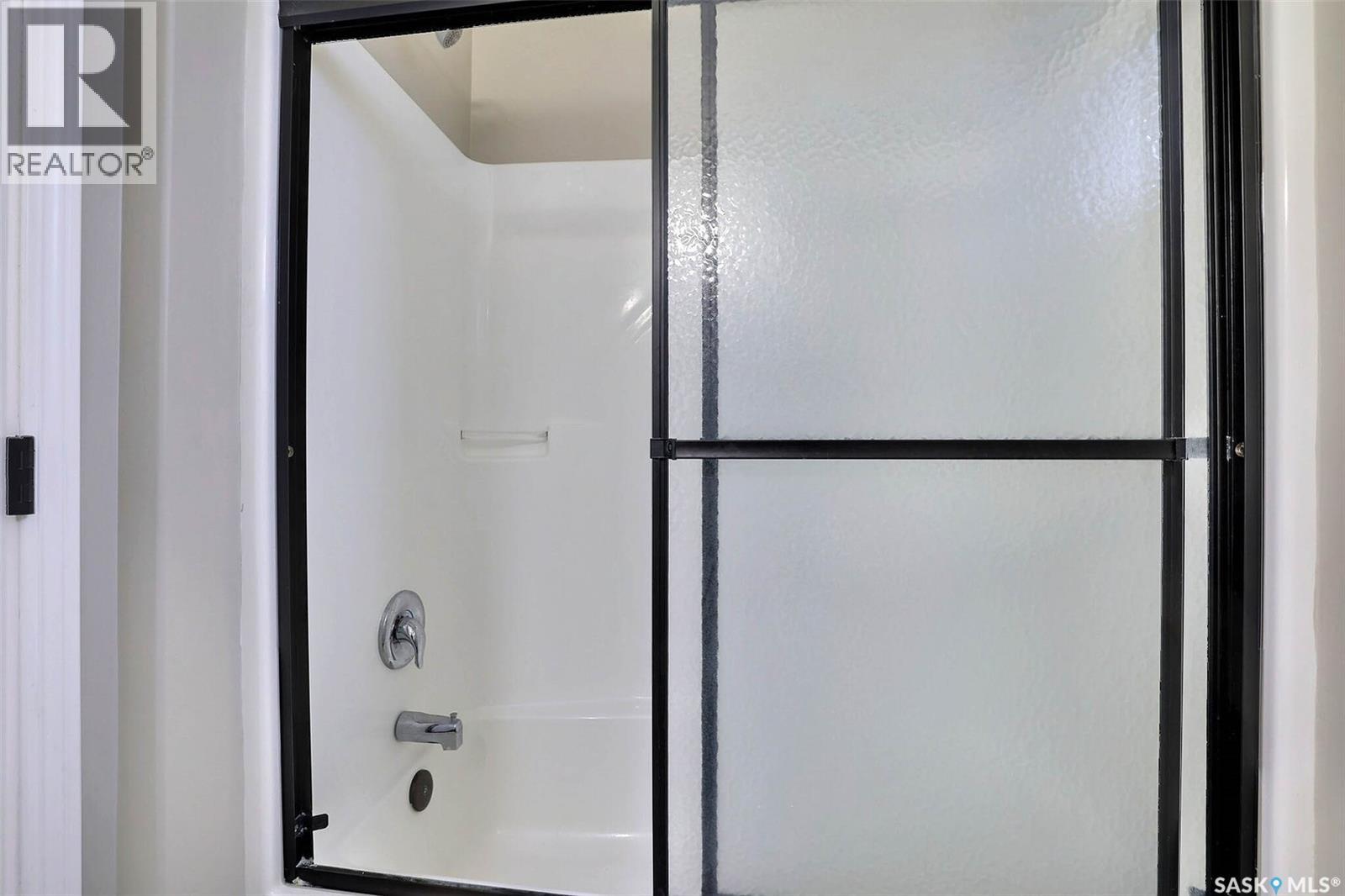 12 Mckenzie Lane, White City, Saskatchewan  S4L 0B2 - Photo 18 - SK025355