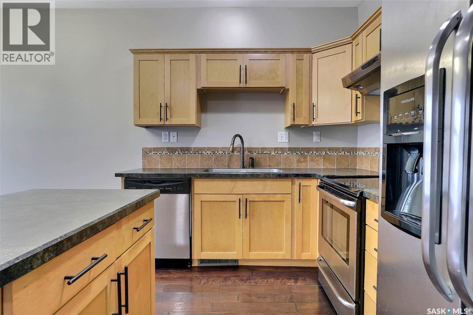 12 Mckenzie Lane, White City, Saskatchewan  S4L 0B2 - Photo 4 - SK025355