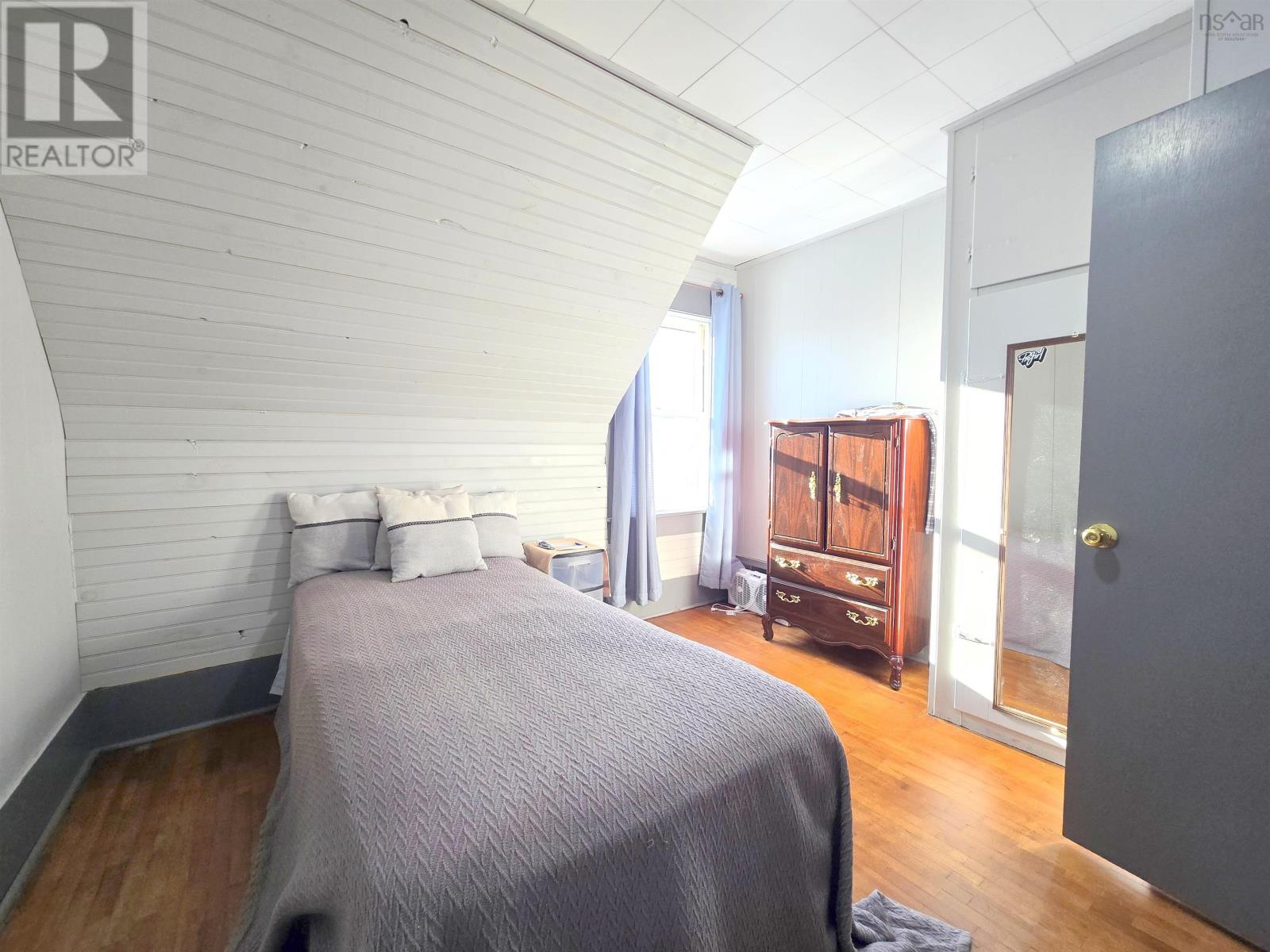 13 Belmont Street, Amherst, Nova Scotia  B4H 2E3 - Photo 37 - 202529174