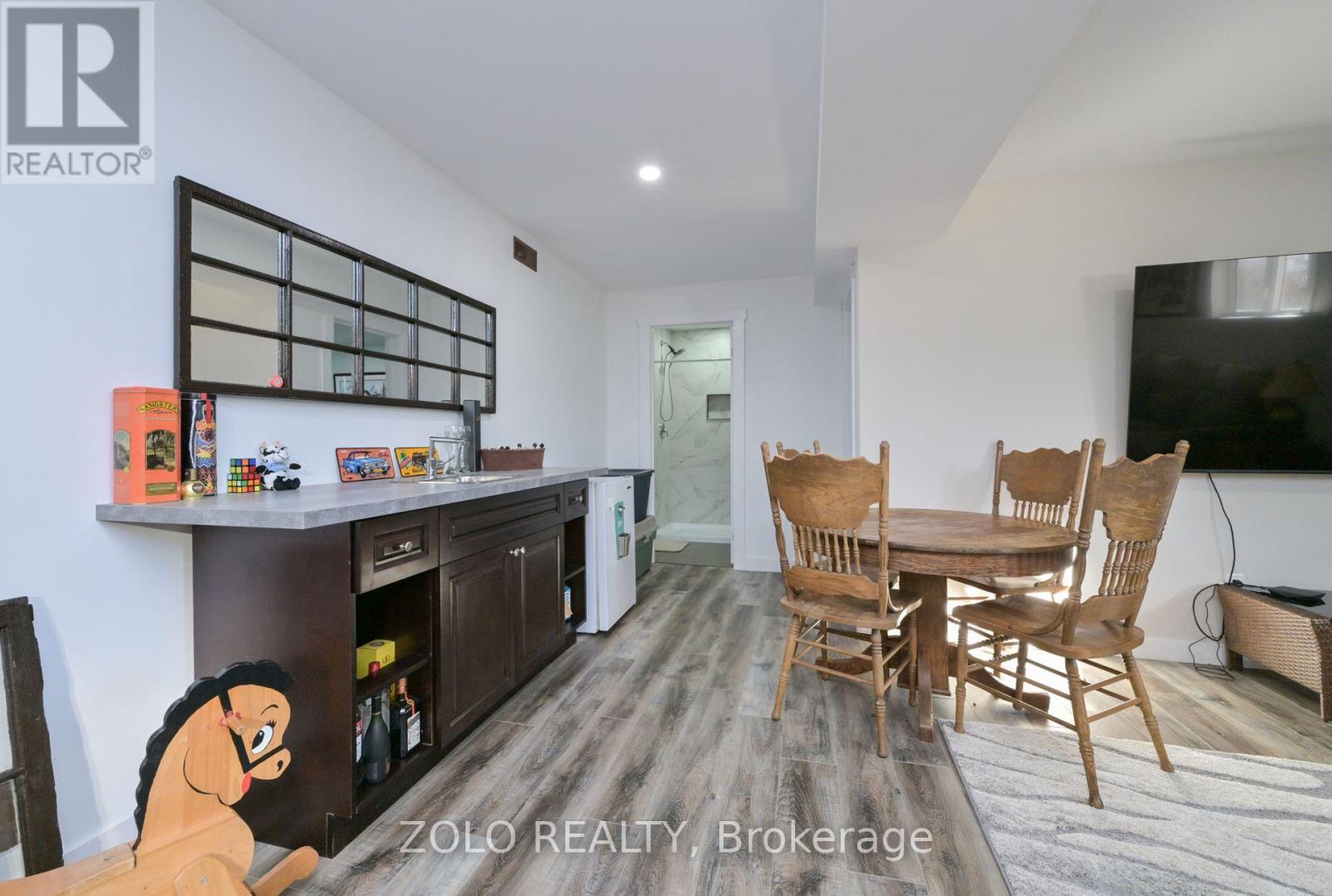 43 Simona Avenue, Wasaga Beach, Ontario  L9Z 0L3 - Photo 21 - S12568280