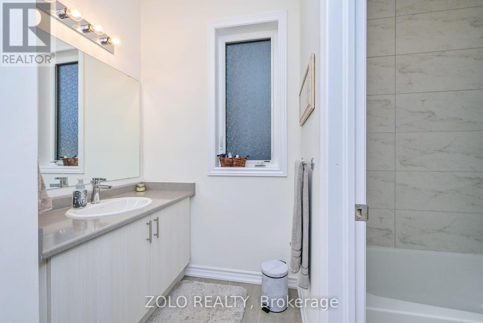 43 Simona Avenue, Wasaga Beach, Ontario  L9Z 0L3 - Photo 15 - S12568280