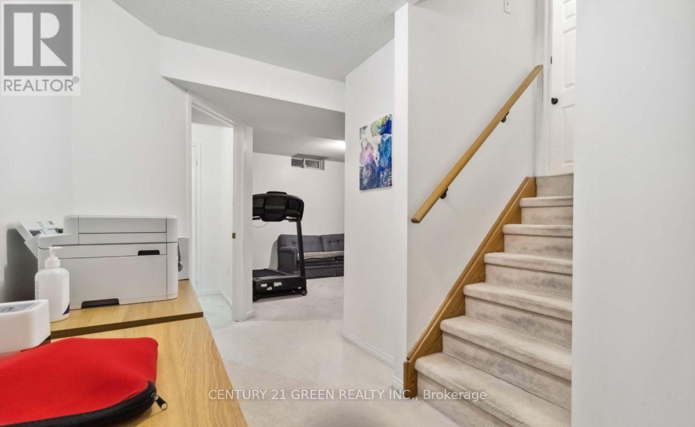 98 Personna Circle, Brampton, Ontario  L6X 0S9 - Photo 34 - W12579154