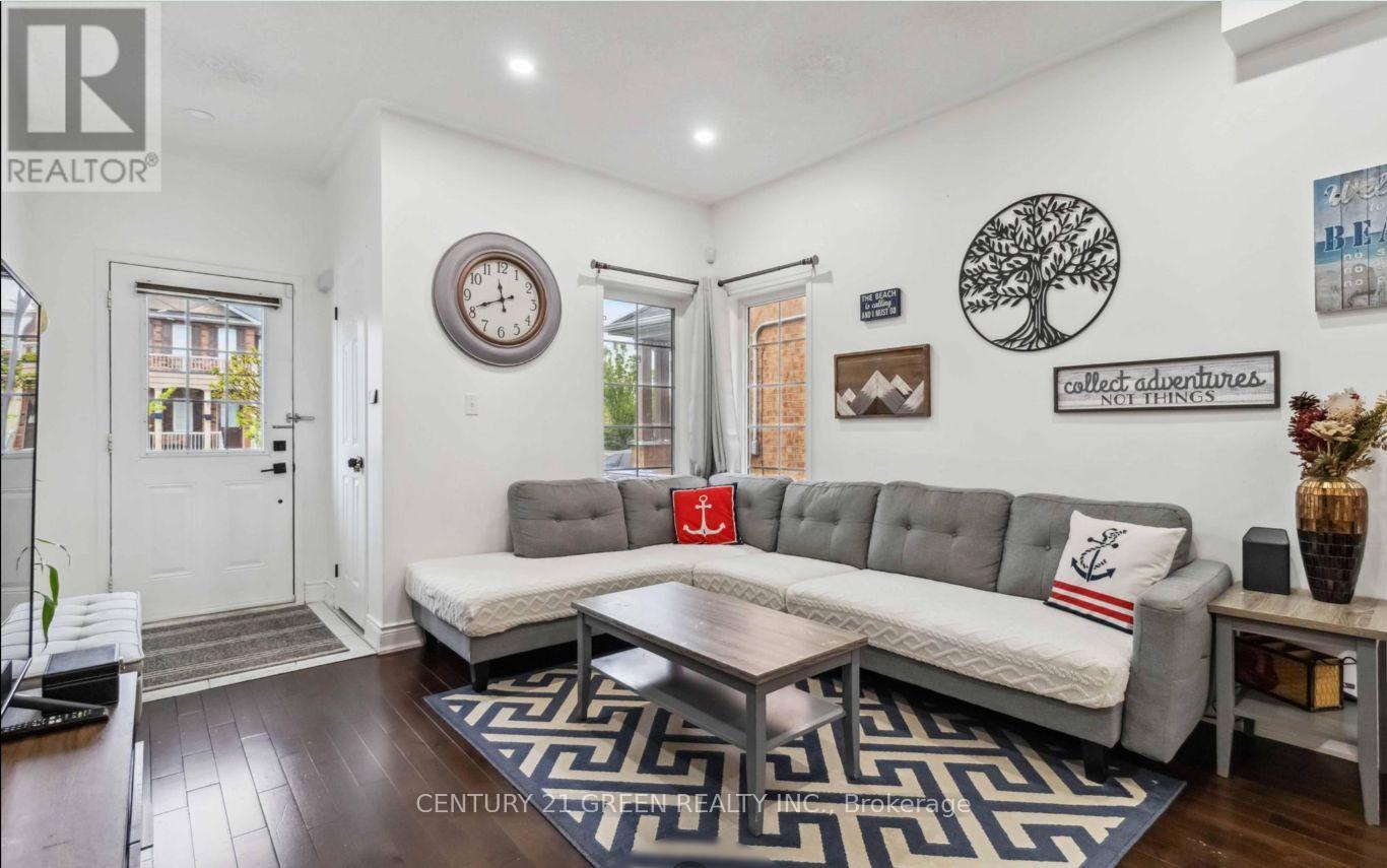 98 Personna Circle, Brampton, Ontario  L6X 0S9 - Photo 7 - W12579154