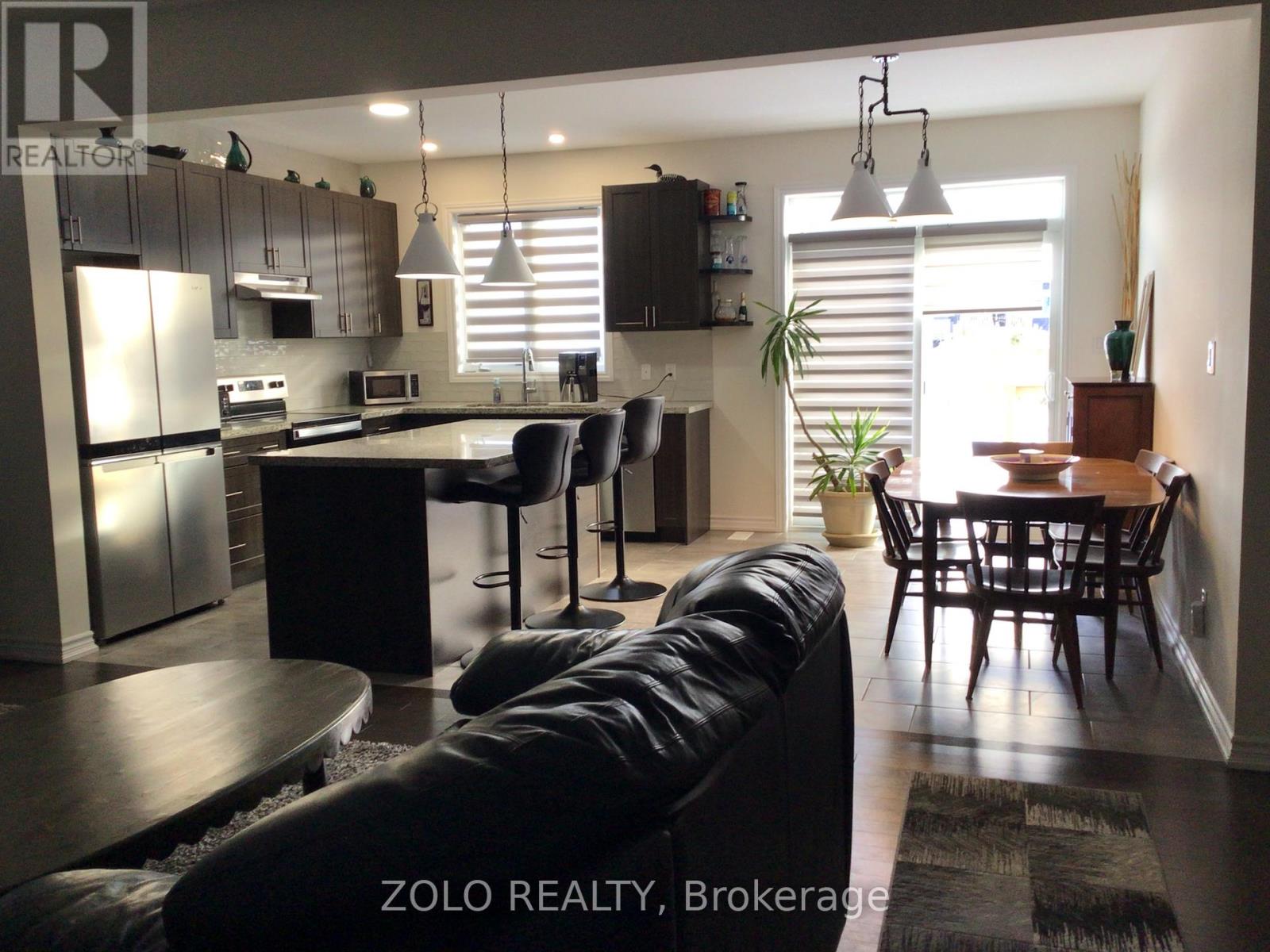 43 Simona Avenue, Wasaga Beach, Ontario  L9Z 0L3 - Photo 7 - S12568280