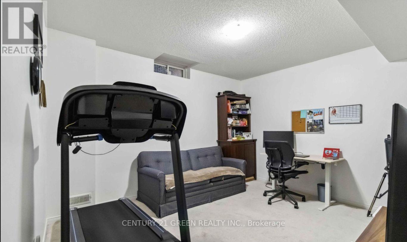 98 Personna Circle, Brampton, Ontario  L6X 0S9 - Photo 36 - W12579154