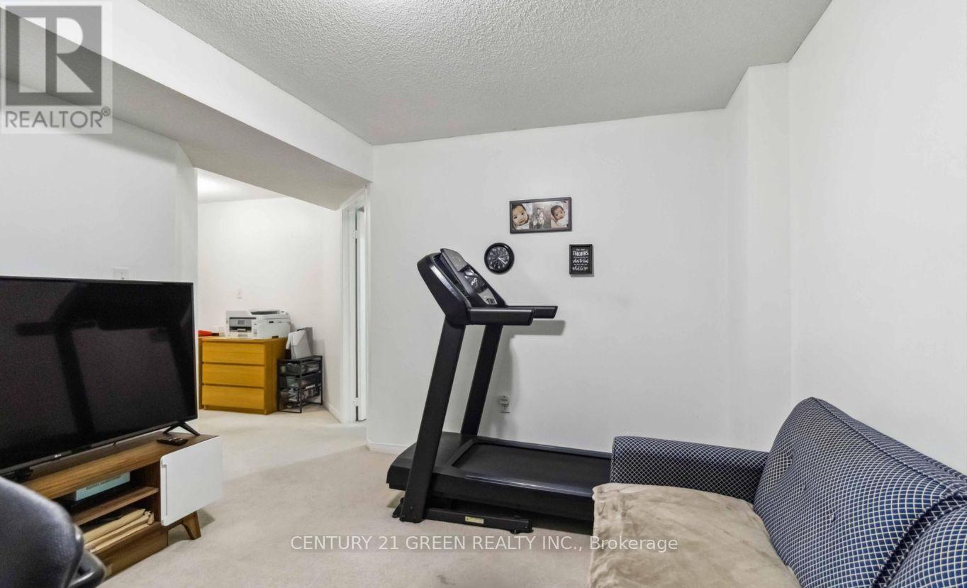 98 Personna Circle, Brampton, Ontario  L6X 0S9 - Photo 37 - W12579154