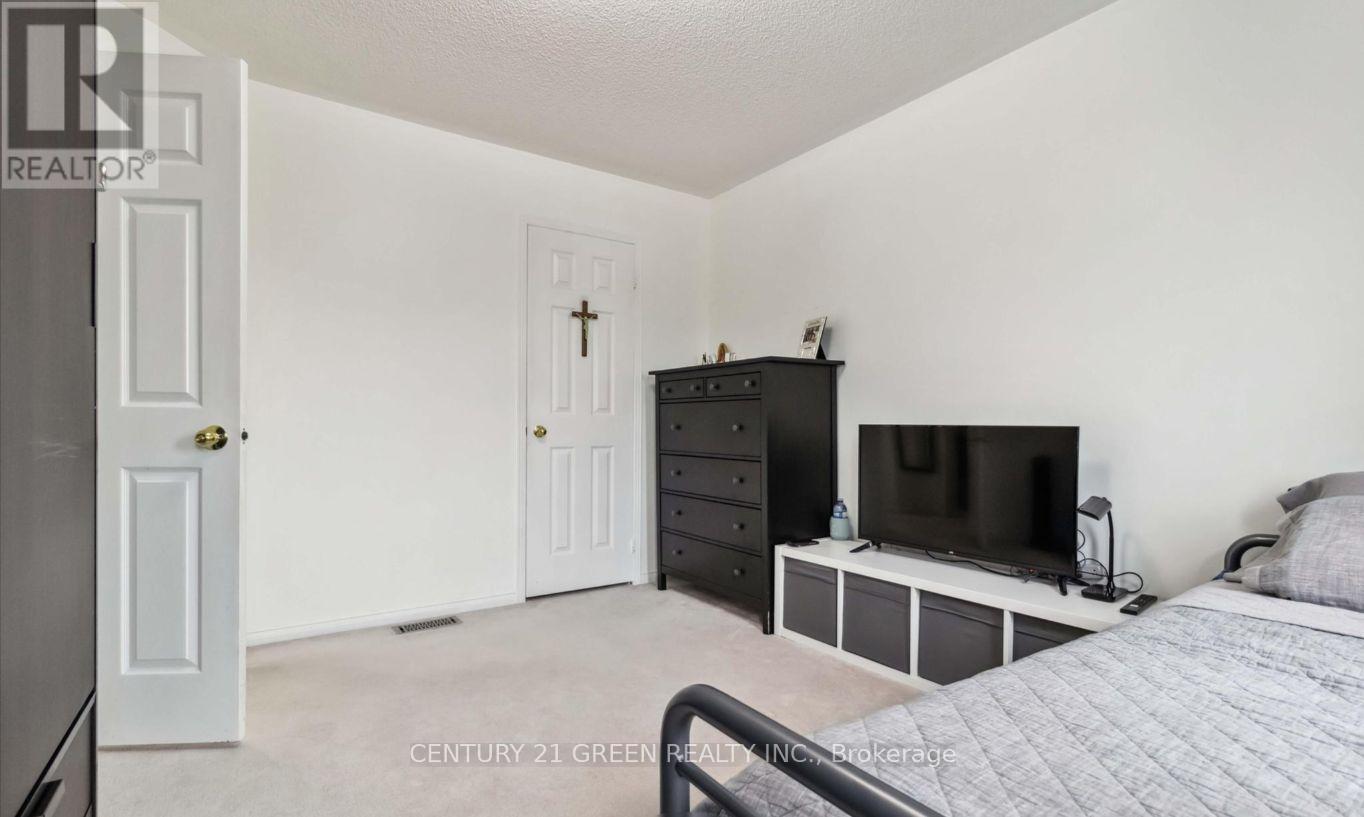 98 Personna Circle, Brampton, Ontario  L6X 0S9 - Photo 32 - W12579154