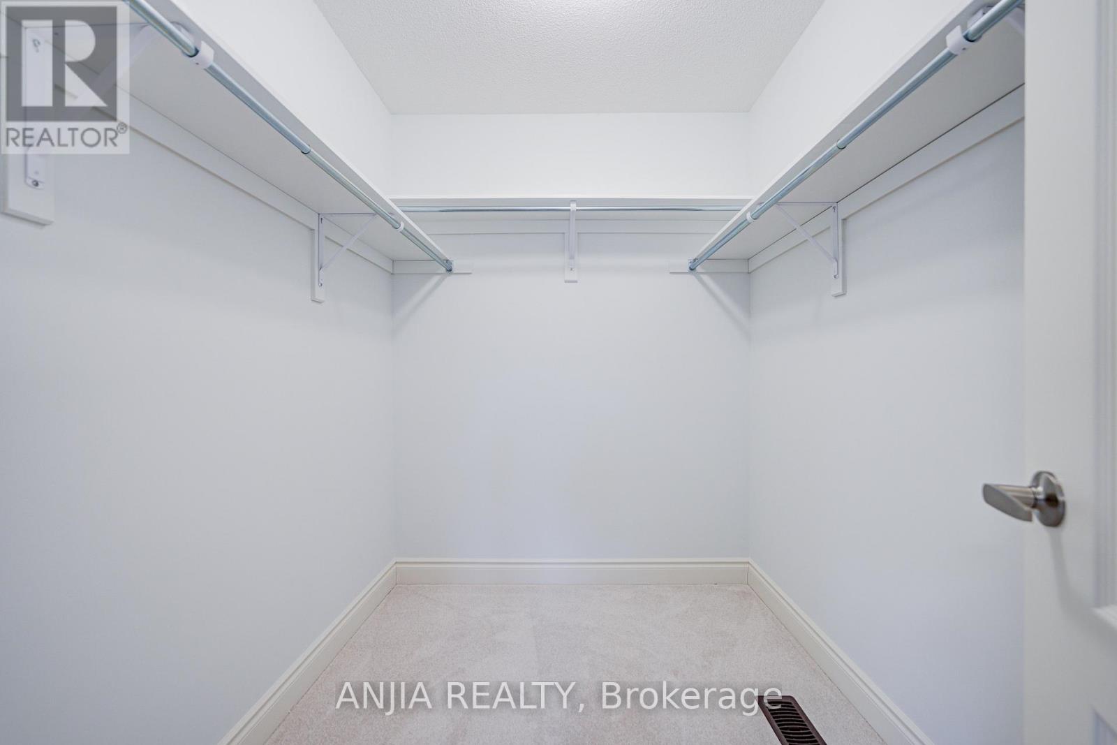 43 Sambro Lane, Whitchurch-Stouffville, Ontario  L4A 0S1 - Photo 35 - N12610608