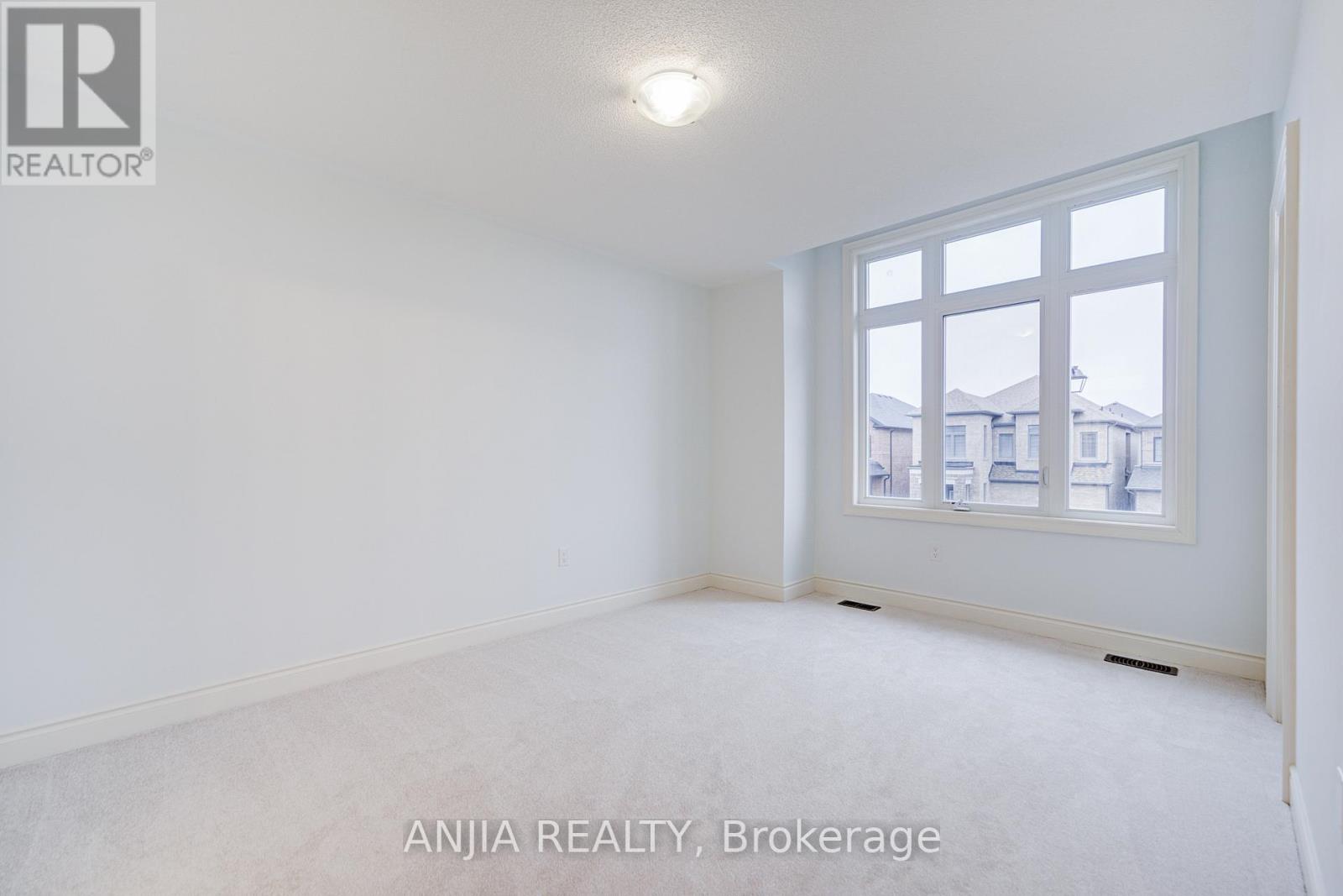 43 Sambro Lane, Whitchurch-Stouffville, Ontario  L4A 0S1 - Photo 42 - N12610608