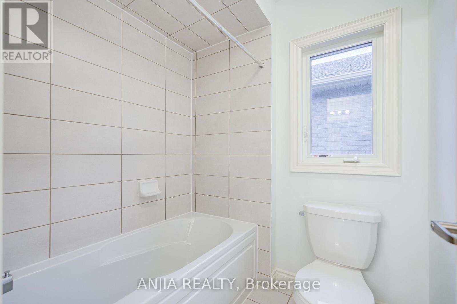 43 Sambro Lane, Whitchurch-Stouffville, Ontario  L4A 0S1 - Photo 46 - N12610608