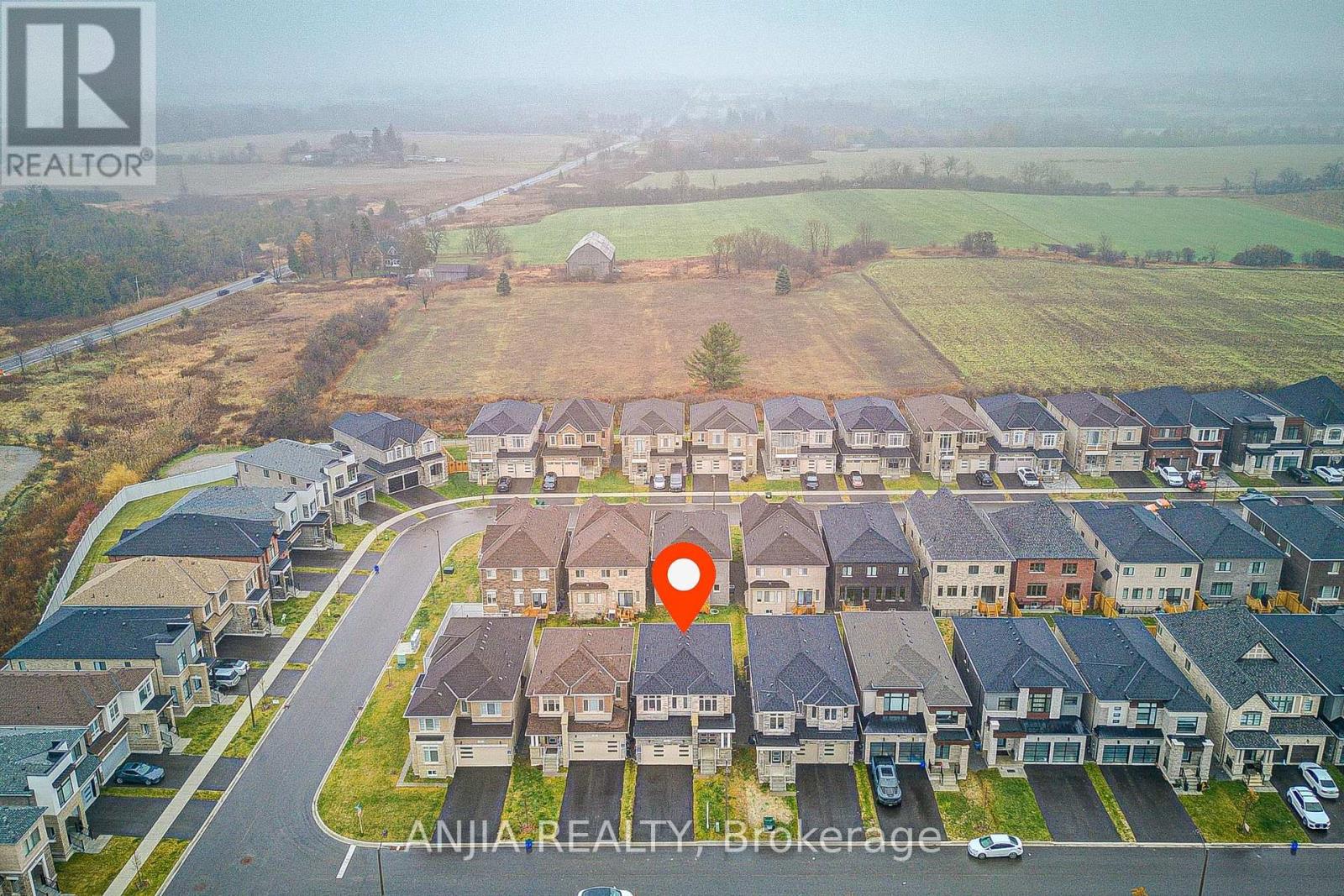 43 Sambro Lane, Whitchurch-Stouffville, Ontario  L4A 0S1 - Photo 6 - N12610608