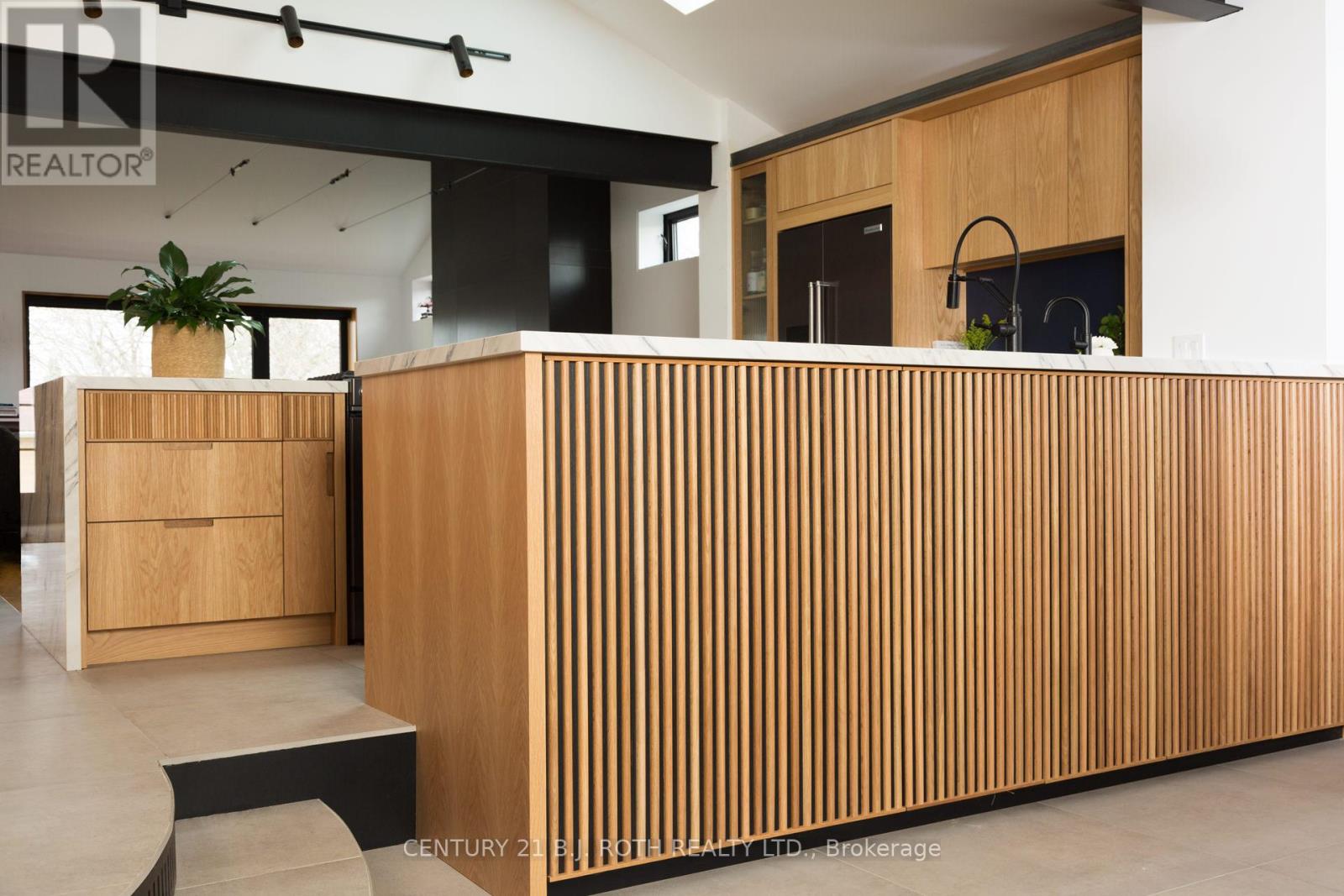 20 Weldon Street, Barrie, Ontario  L4M 4J4 - Photo 16 - S12610630