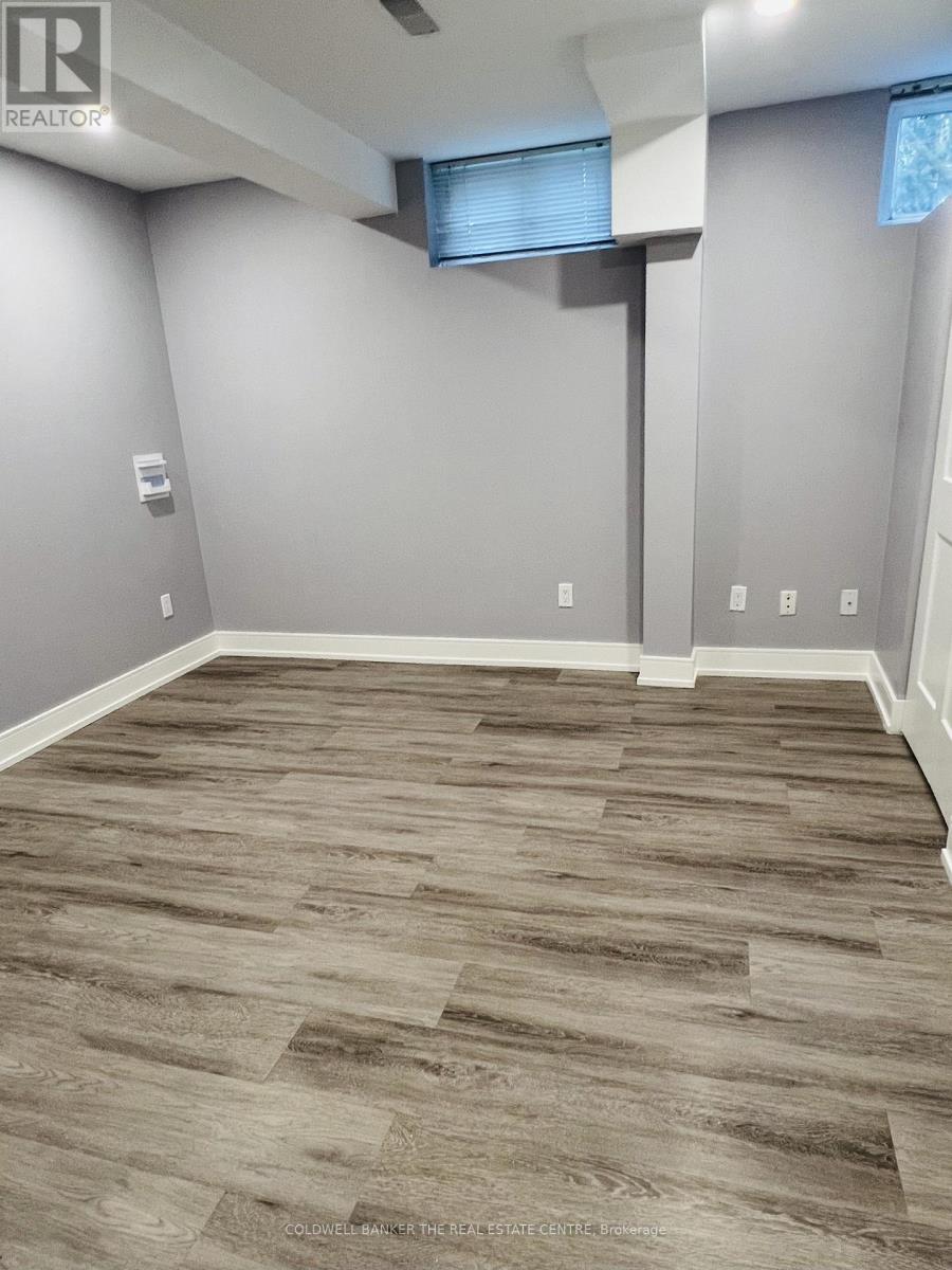 Bsmt - 208 Wellington Street E, Barrie (Wellington), Ontario  L4M 2E1 - Photo 16 - S12610650