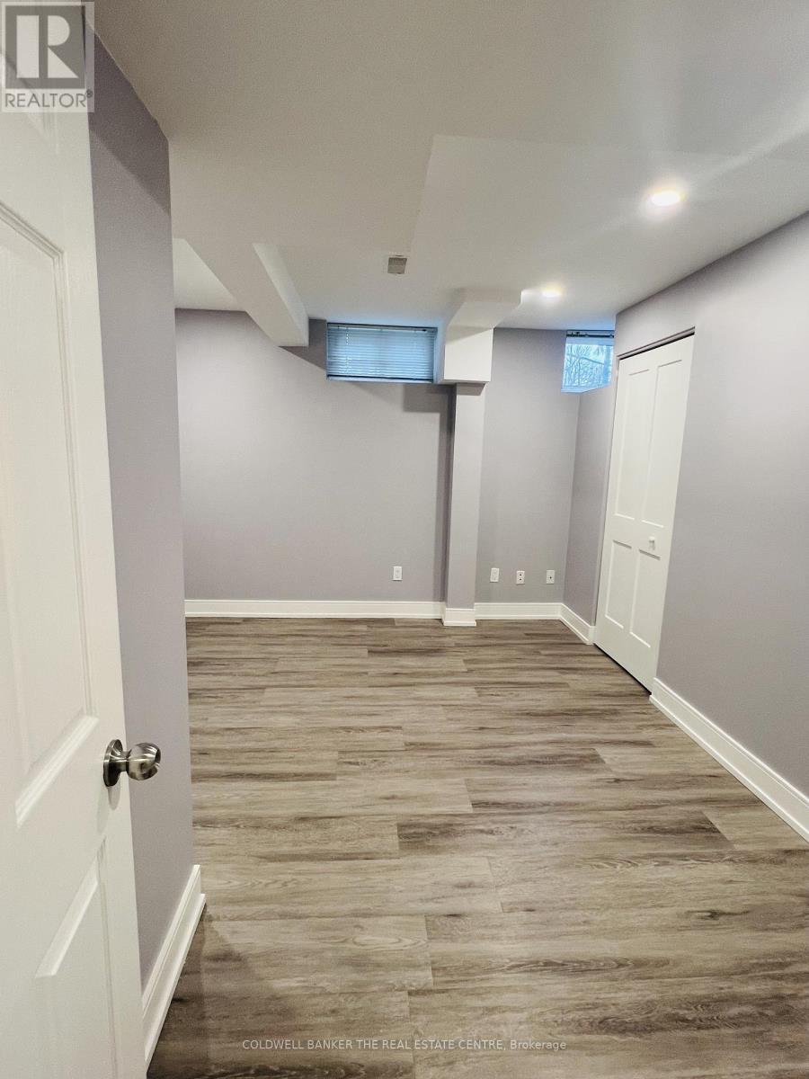 Bsmt - 208 Wellington Street E, Barrie (Wellington), Ontario  L4M 2E1 - Photo 17 - S12610650