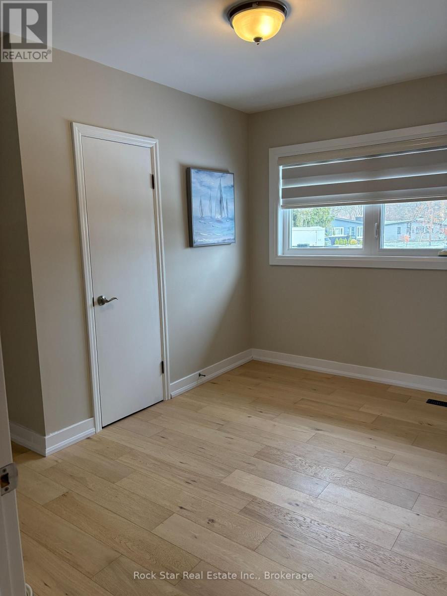 28 Dale Avenue, Hamilton, Ontario  L8G 3L9 - Photo 12 - X12610776