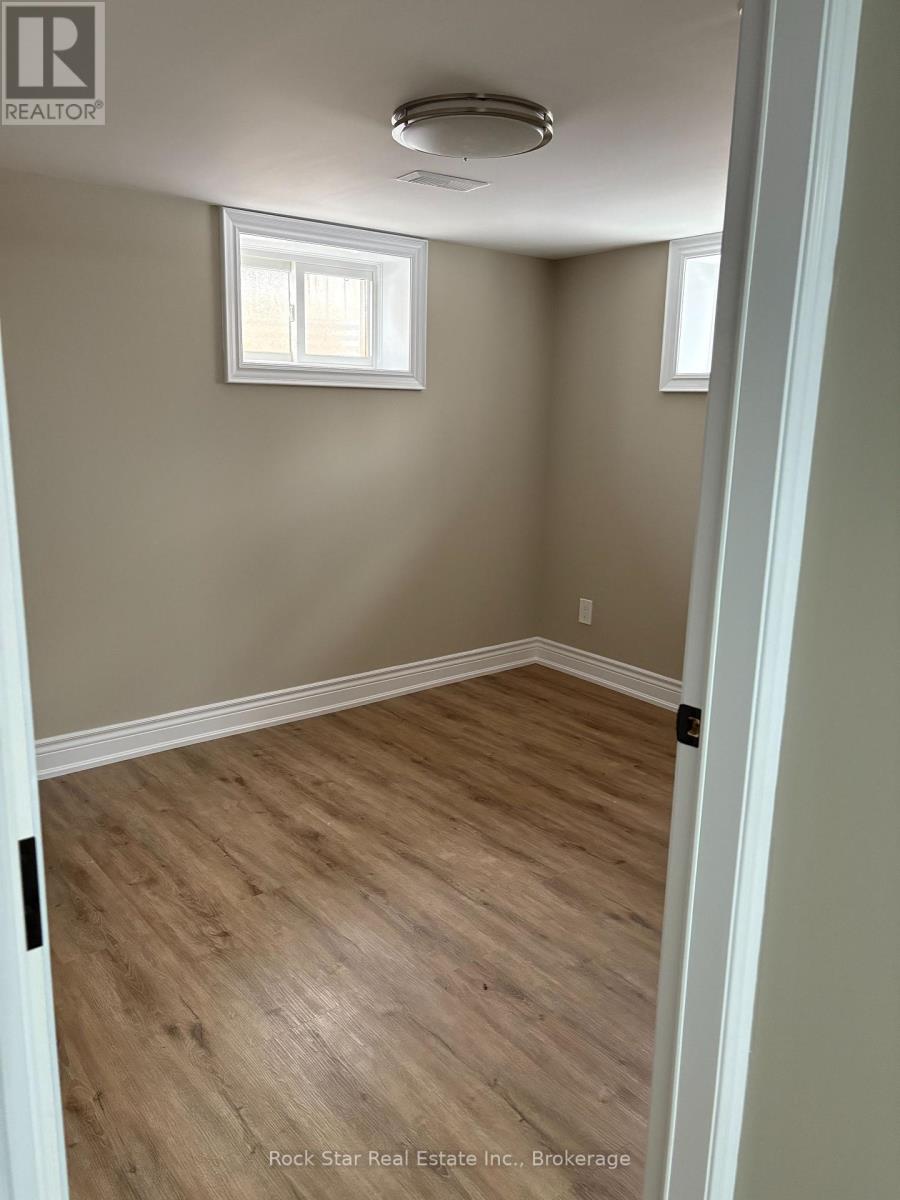 28 Dale Avenue, Hamilton, Ontario  L8G 3L9 - Photo 23 - X12610776