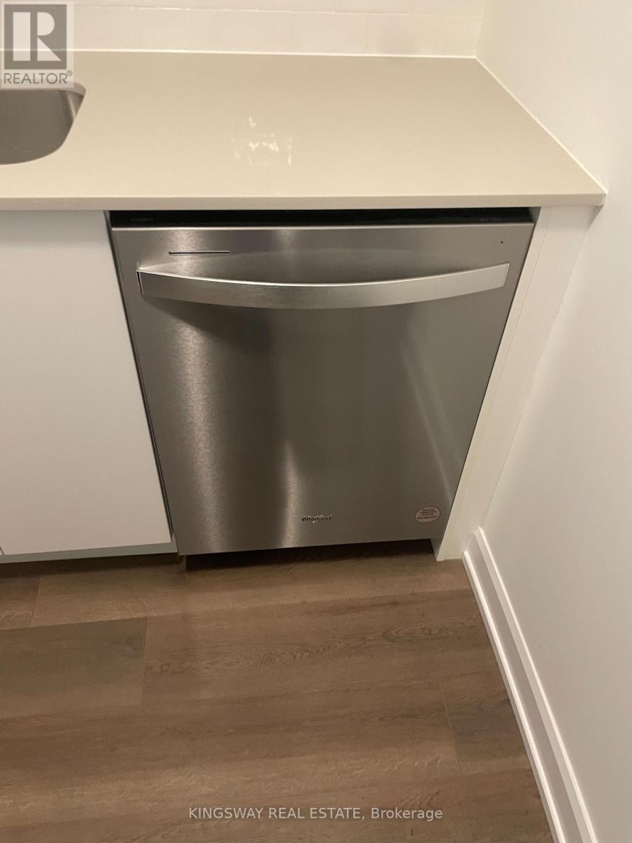 1002 - 3220 William Coltson Avenue, Oakville, Ontario  L6H 7W6 - Photo 14 - W12610602