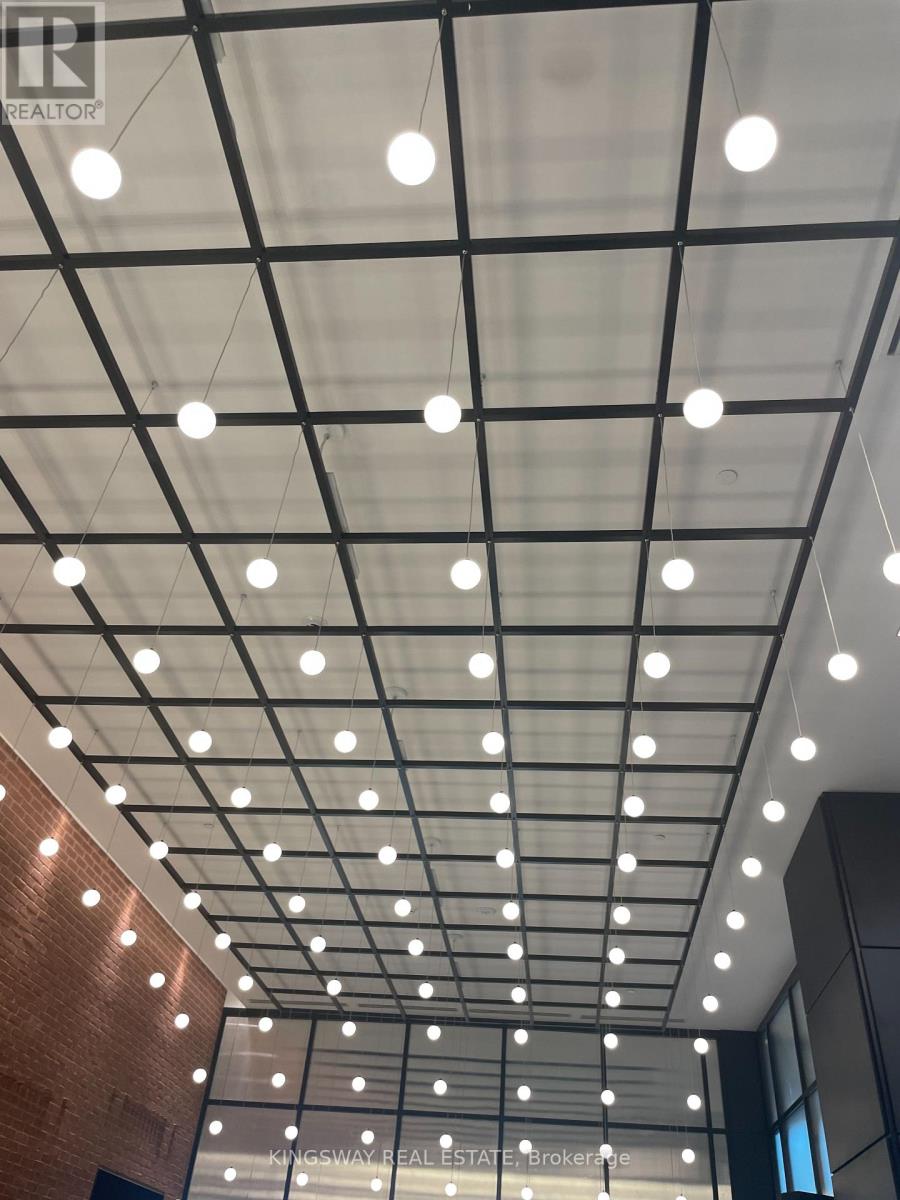 1002 - 3220 William Coltson Avenue, Oakville, Ontario  L6H 7W6 - Photo 6 - W12610602