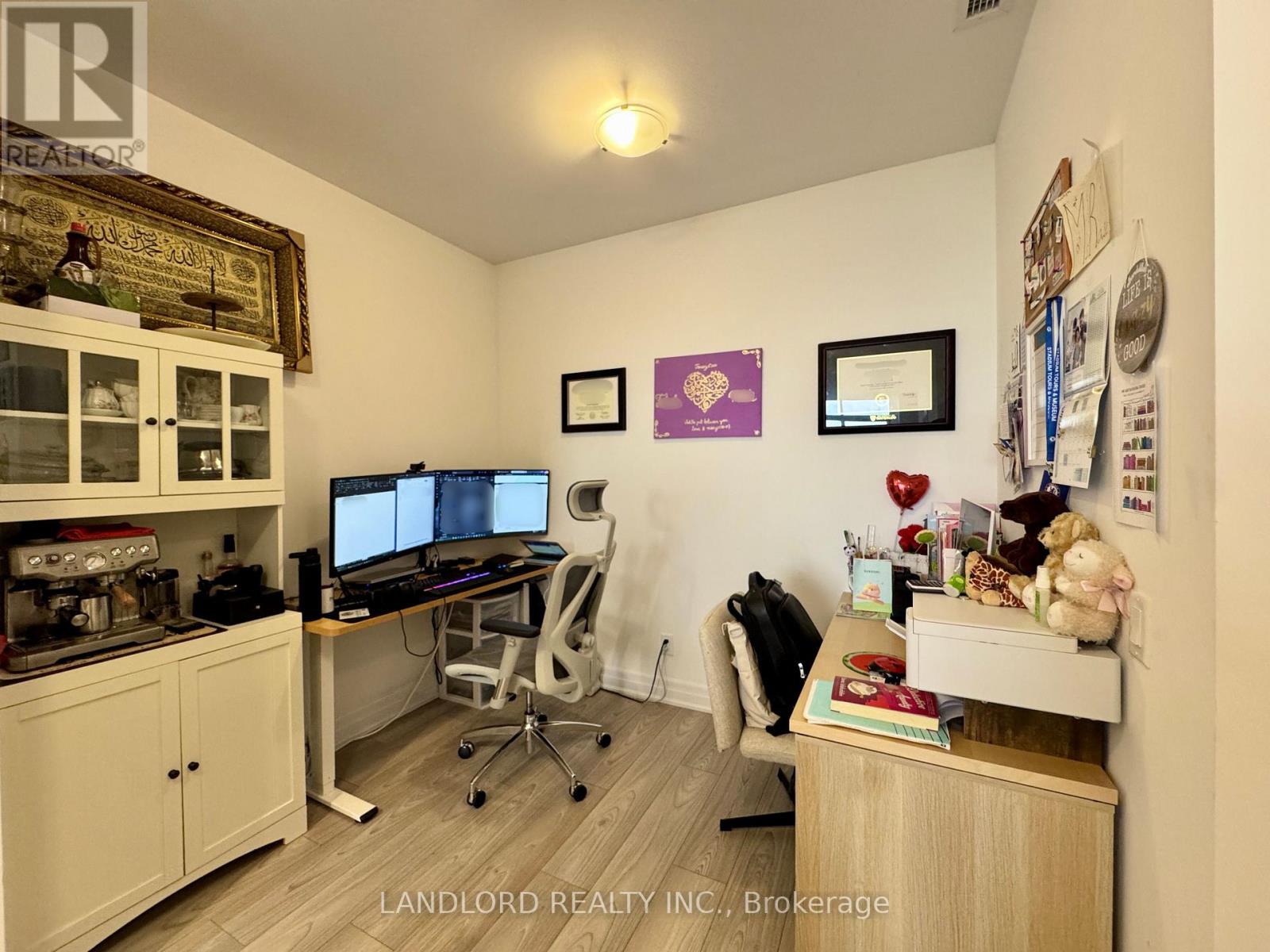 502 - 36 Elm Drive W, Mississauga, Ontario  L5B 0N3 - Photo 13 - W12610626