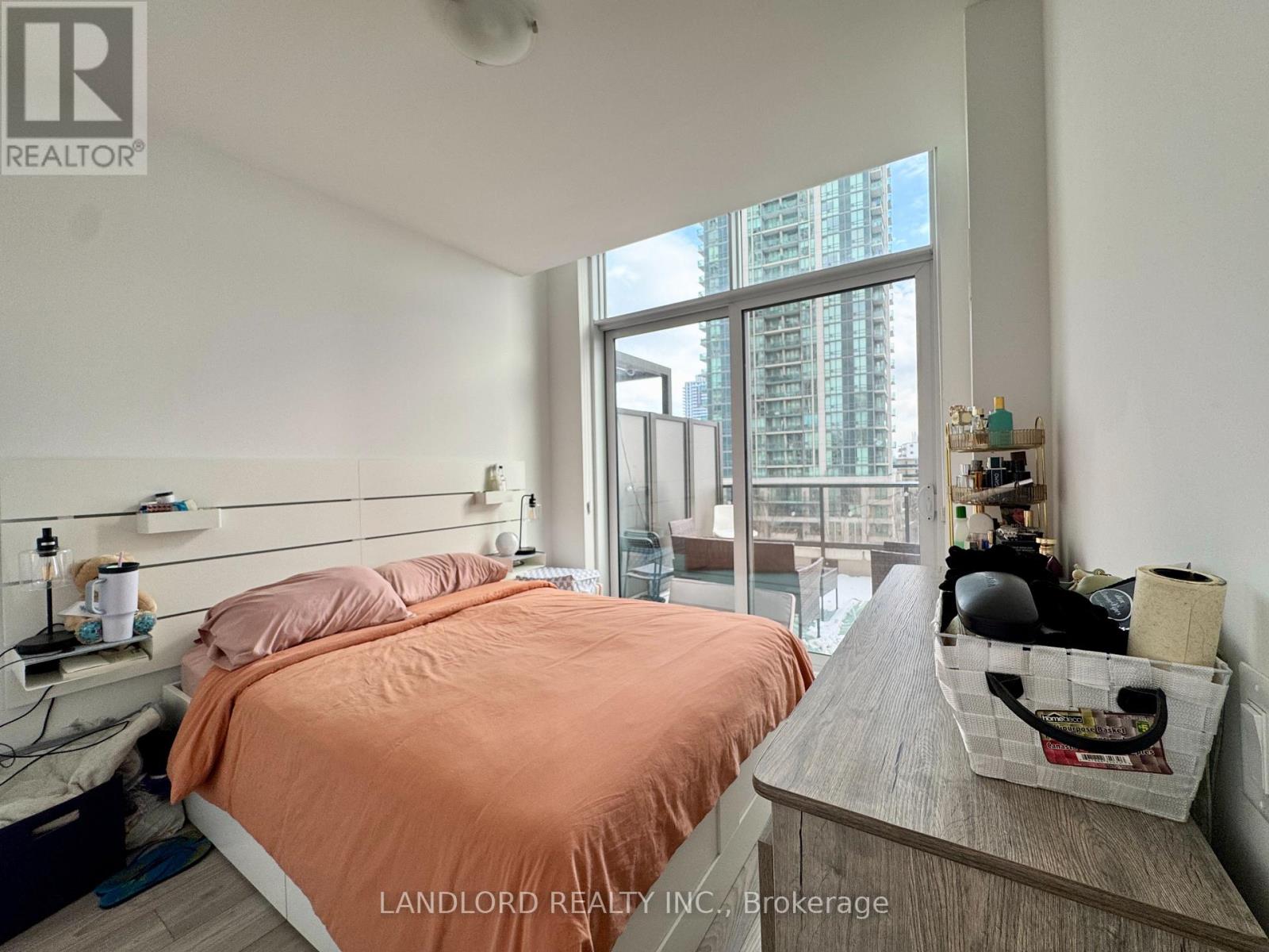 502 - 36 Elm Drive W, Mississauga, Ontario  L5B 0N3 - Photo 15 - W12610626