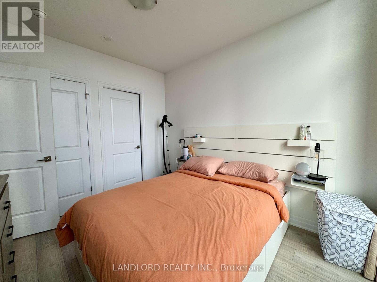 502 - 36 Elm Drive W, Mississauga, Ontario  L5B 0N3 - Photo 16 - W12610626