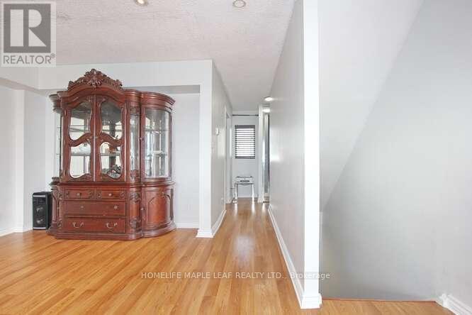 7-13 - 13 Lotherton Pathway, Toronto, Ontario  M6B 2G6 - Photo 20 - W12610662