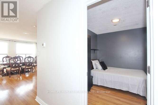 7-13 - 13 Lotherton Pathway, Toronto, Ontario  M6B 2G6 - Photo 21 - W12610662