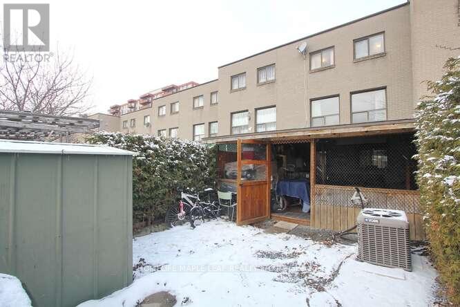 7-13 - 13 Lotherton Pathway, Toronto, Ontario  M6B 2G6 - Photo 35 - W12610662