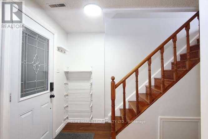 7-13 - 13 Lotherton Pathway, Toronto, Ontario  M6B 2G6 - Photo 5 - W12610662