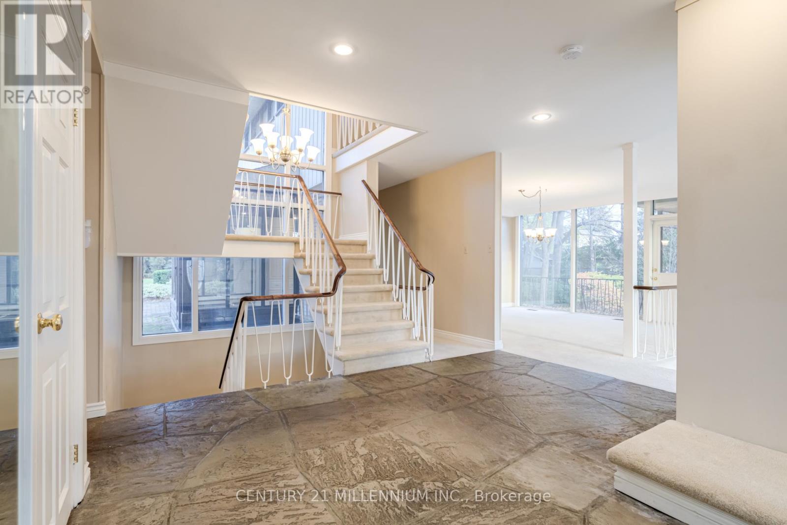 200 Main Street S, Brampton, Ontario  L6W 2E2 - Photo 12 - W12610664