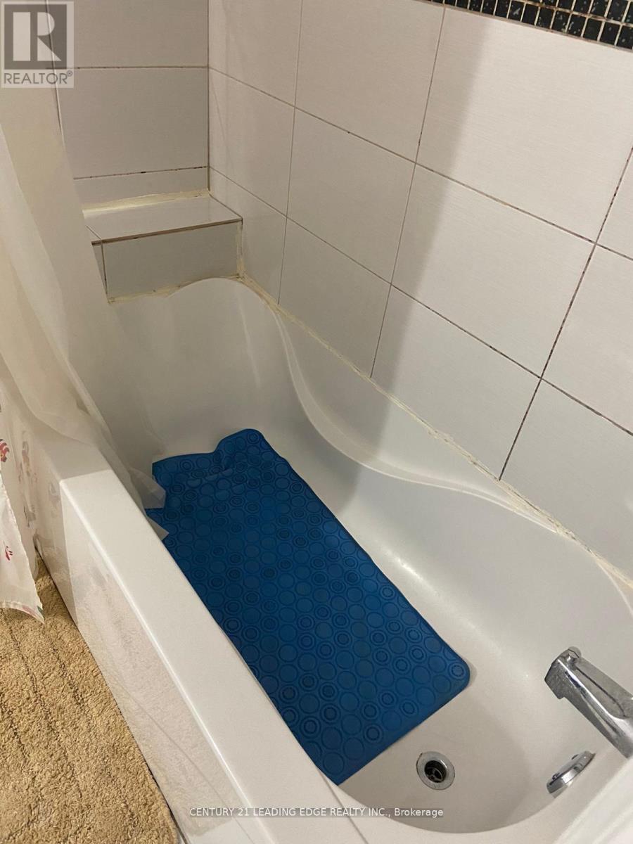 Bsmt - 54 Nottingham Crescent, Brampton, Ontario  L6S 4G4 - Photo 9 - W12610686