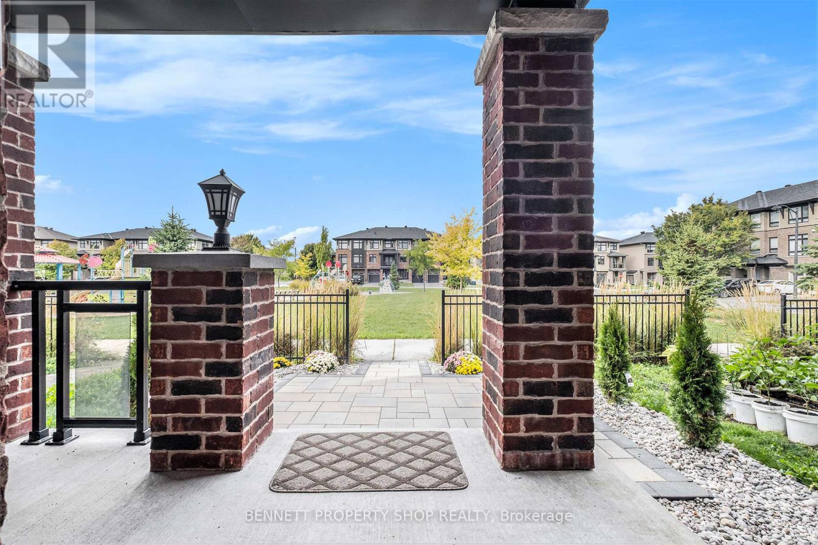 84 Gooseberry Place, Ottawa, Ontario  K2J 5Z6 - Photo 19 - X12435699