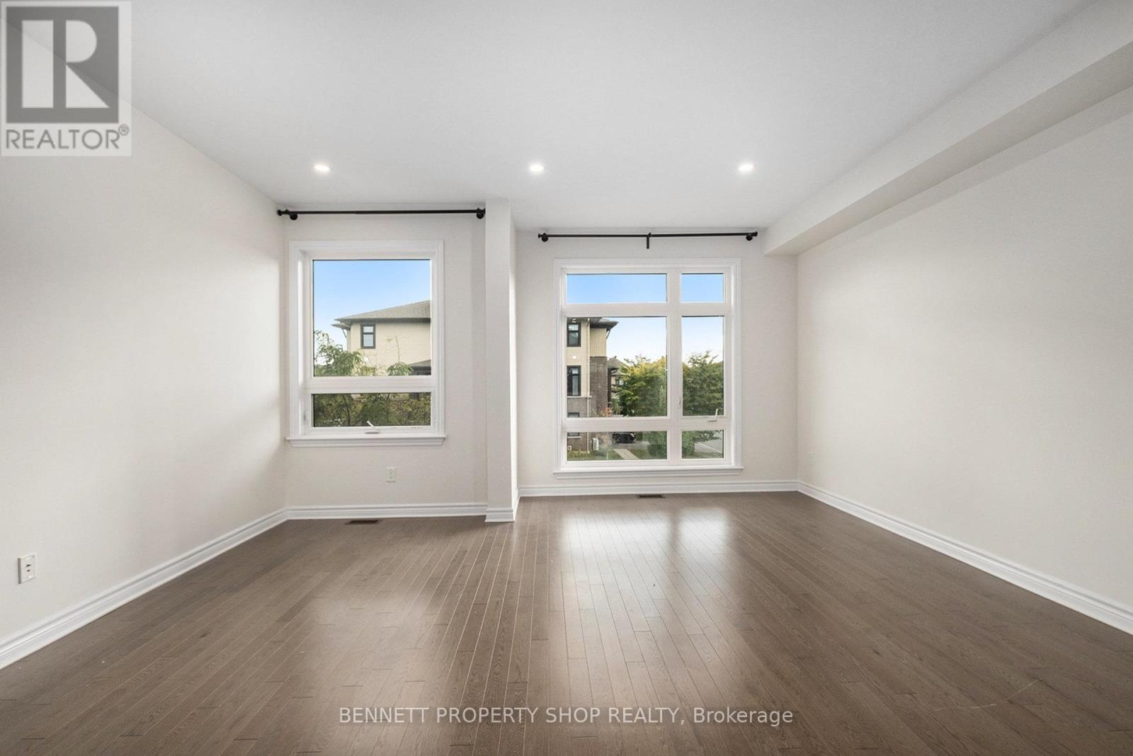 84 Gooseberry Place, Ottawa, Ontario  K2J 5Z6 - Photo 7 - X12435699