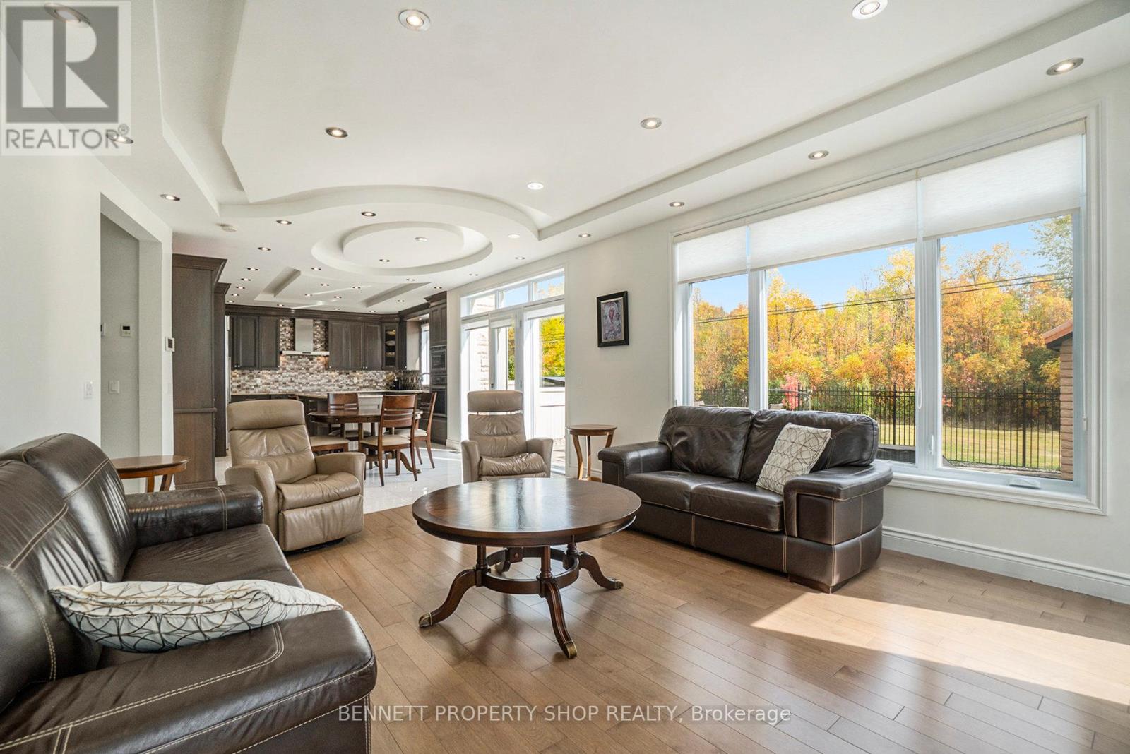 2253 Prospect Avenue, Ottawa, Ontario  K1H 7G2 - Photo 12 - X12438585