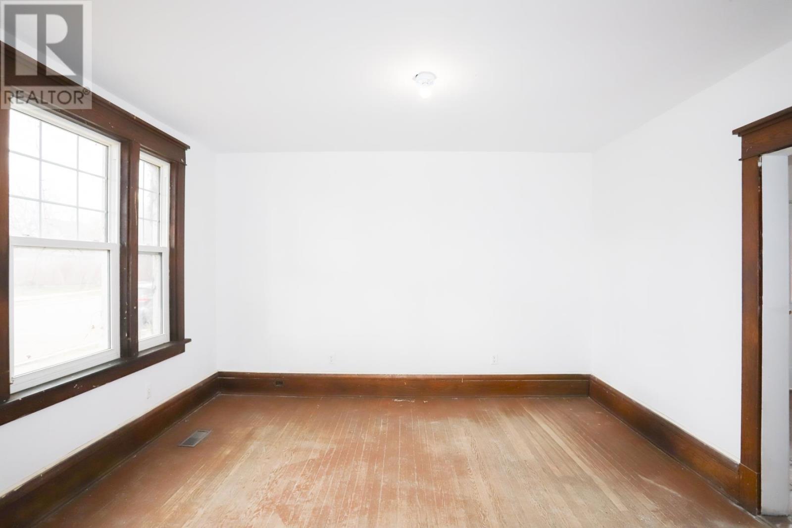 364 Albert St W, Sault Ste. Marie, Ontario  P6A 1B7 - Photo 18 - SM253184