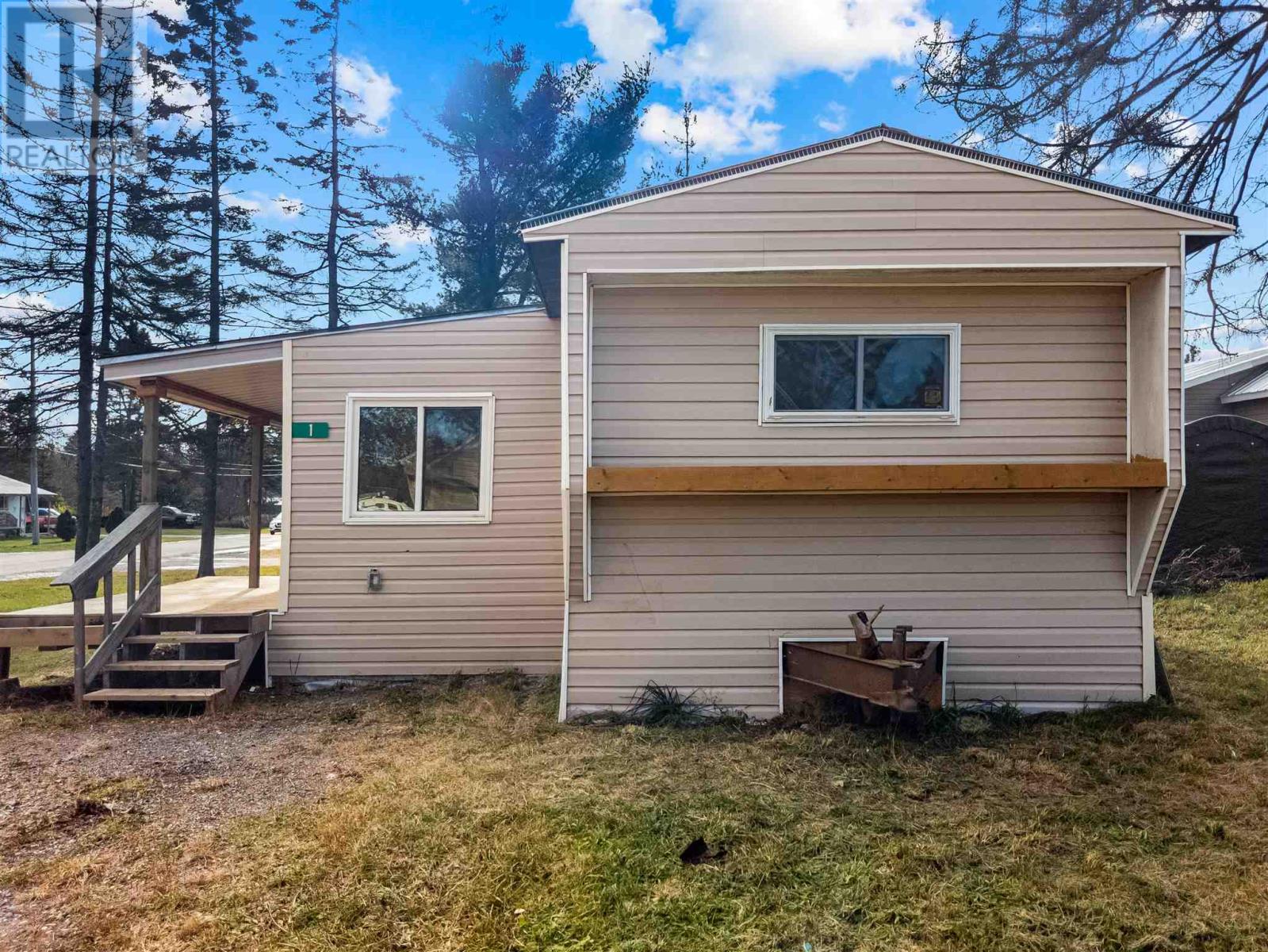 1 Cedar Ct, Heyden, Ontario  P6A 5K7 - Photo 4 - SM253232