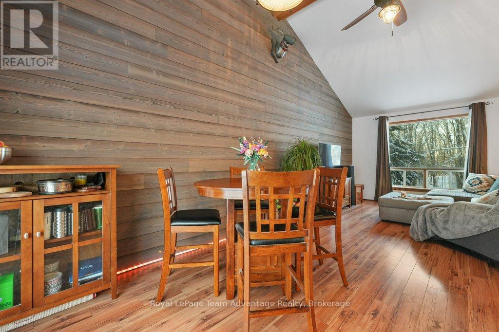 212 Star Lake Road, Seguin, Ontario  P2A 2W9 - Photo 16 - X12610808