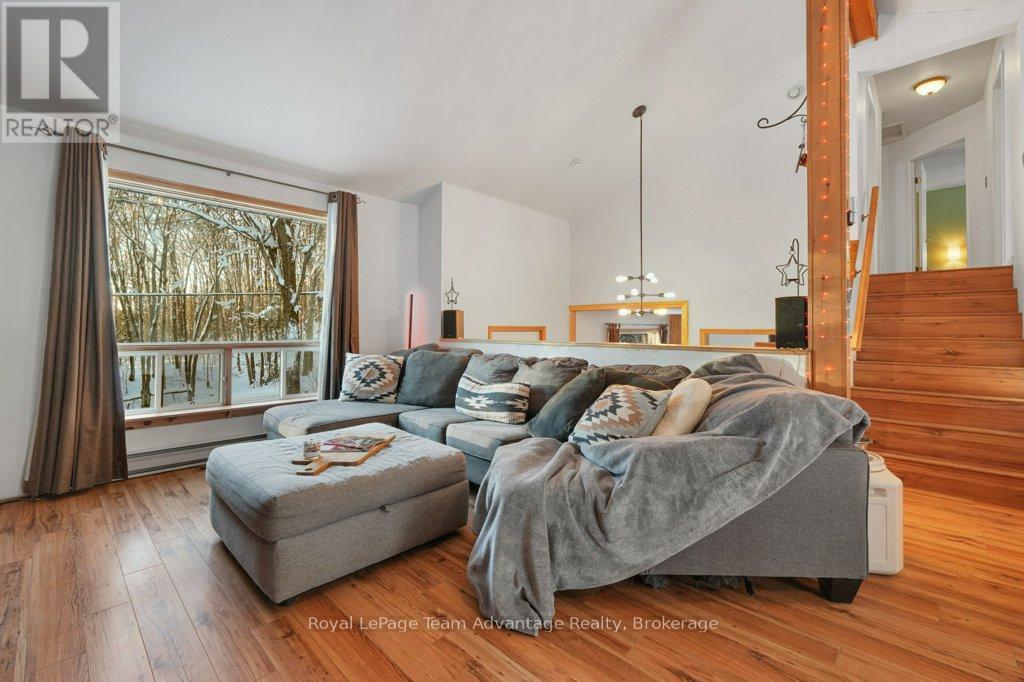 212 Star Lake Road, Seguin, Ontario  P2A 2W9 - Photo 17 - X12610808